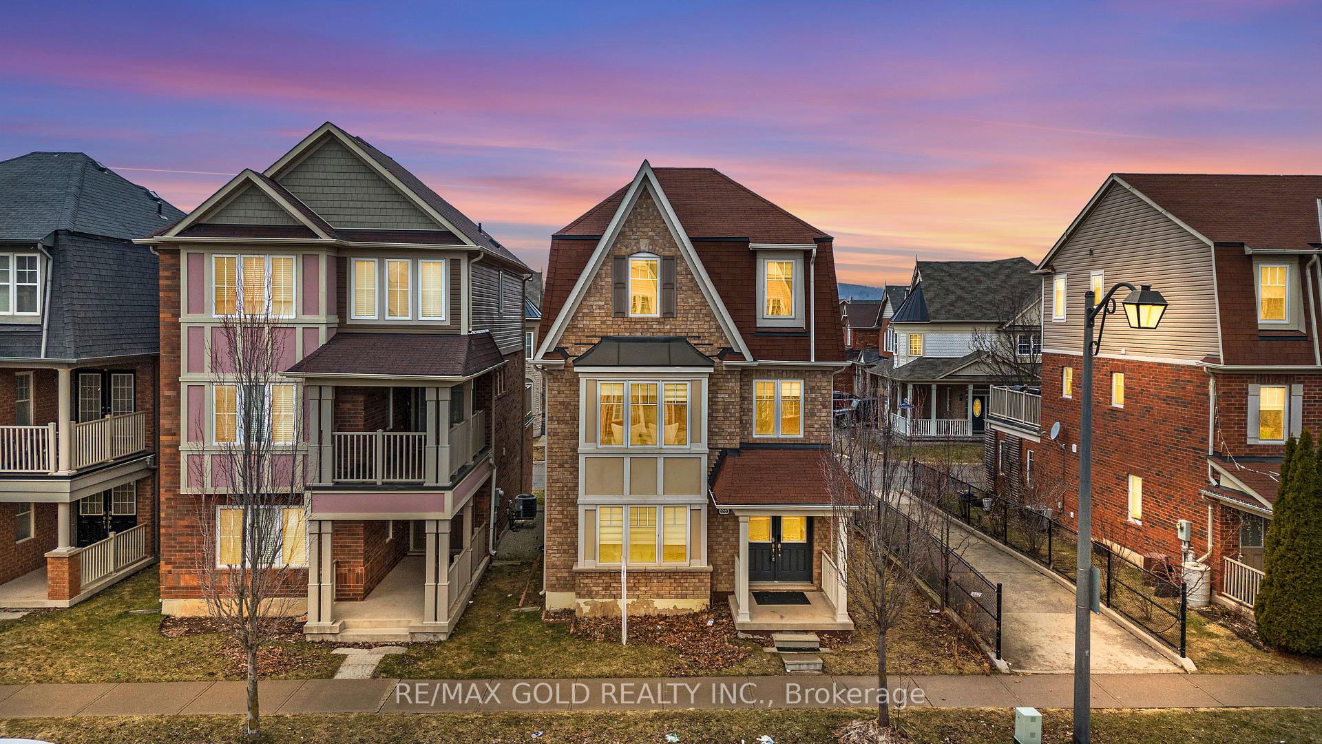 323 Dymott Avenue Milton Ontario Canada Sale residential Asher Ullah RE/MAX Gold Realty Inc., Brokerage *