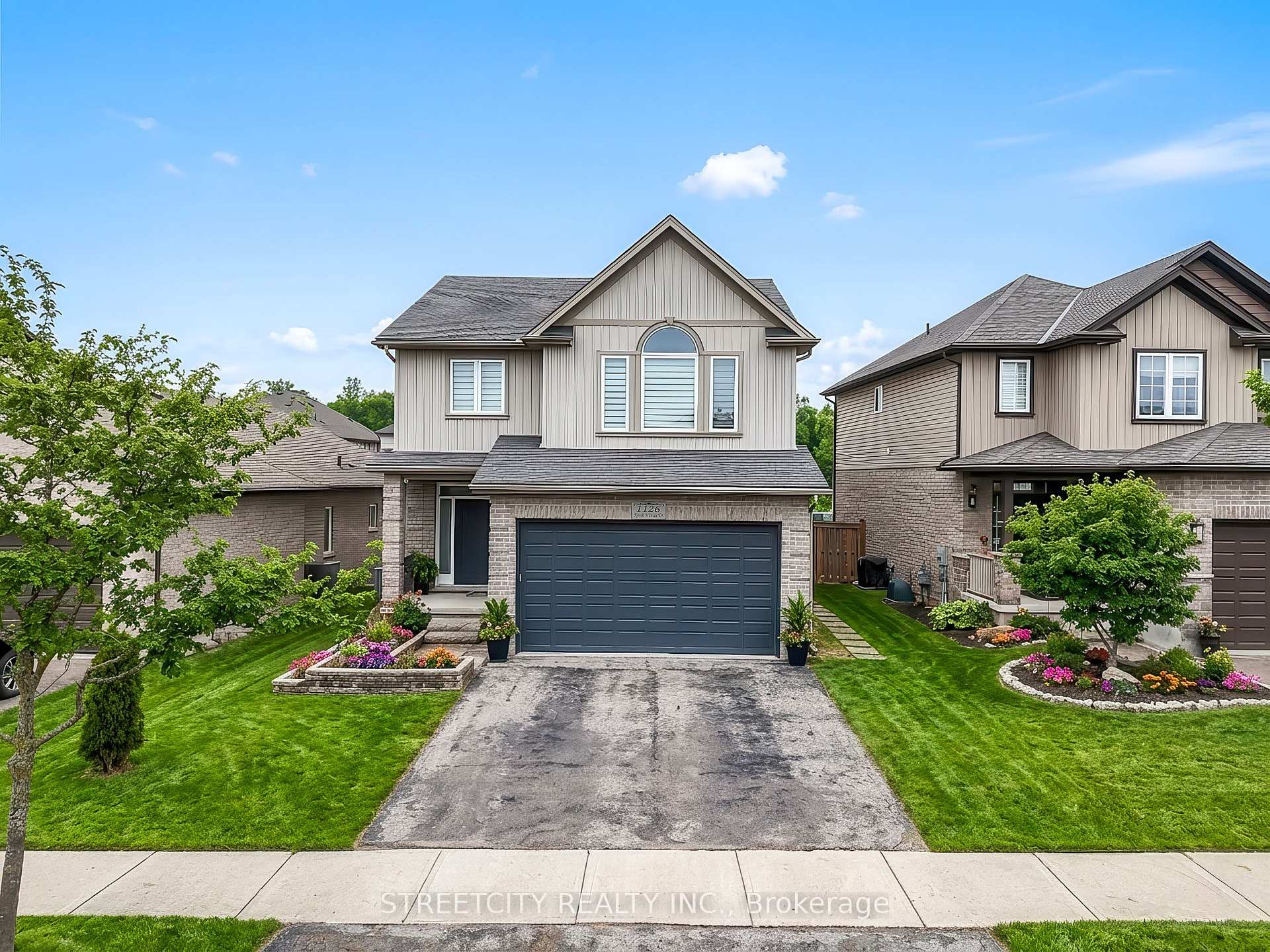 1126 NORTH WENIGE Drive London North Ontario Canada Sale residential Frank Pontes STREETCITY REALTY INC., BROKERAGE*