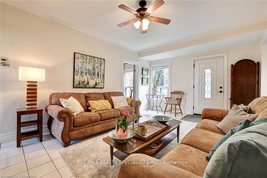 17 Foster Street Hamilton Ontario Canada Rent residential Jodi Laginski RE/MAX Realty Specialists Inc, Brokerage*