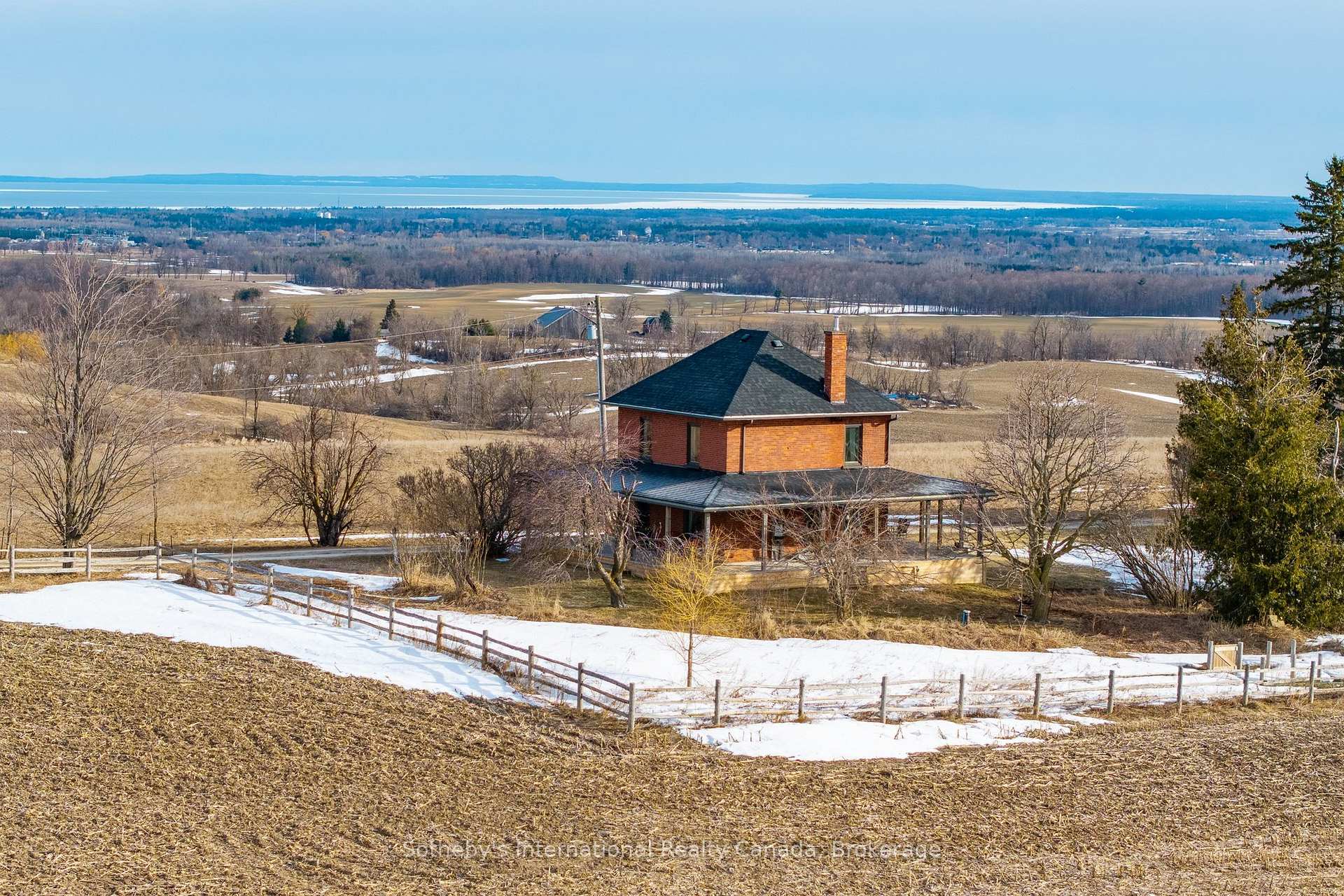 1943 Fairgrounds Road S Clearview Ontario Canada Sale residential Leo Weel RE/MAX Four Seasons Realty Ltd., Brokerage*