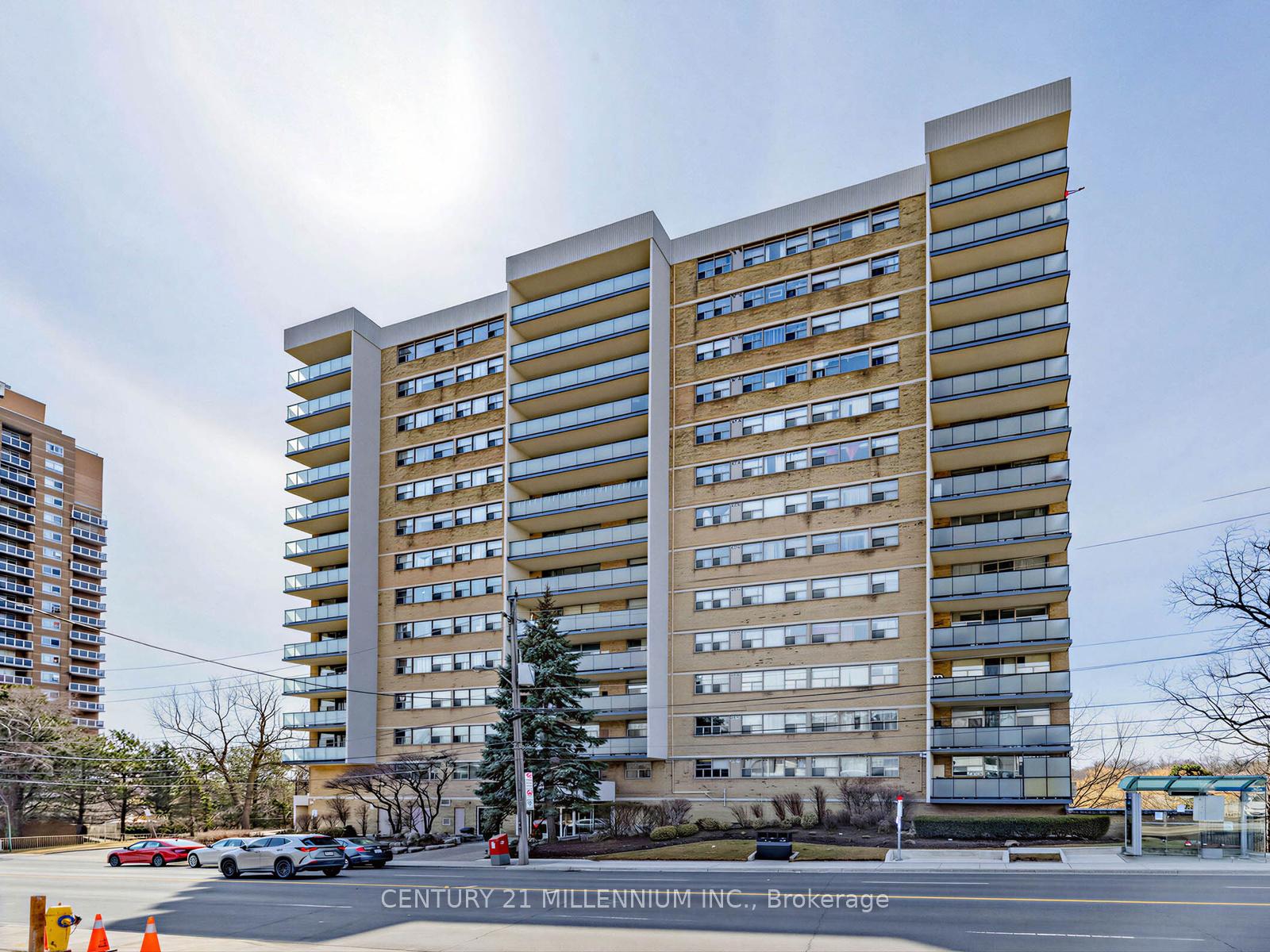 805 - 2130 Weston Road Toronto Ontario Canada Sale residential Taeko Yamanouchi CENTURY 21 MILLENNIUM INC.