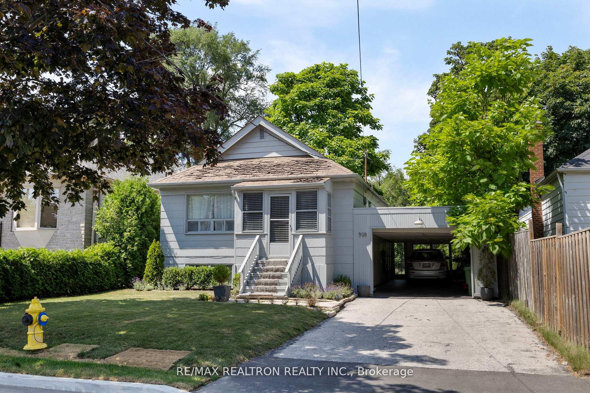 598 Coldstream Avenue Toronto Ontario Canada Sale residential Carol Teichman RE/MAX Realtron Realty Inc, Brokerage 