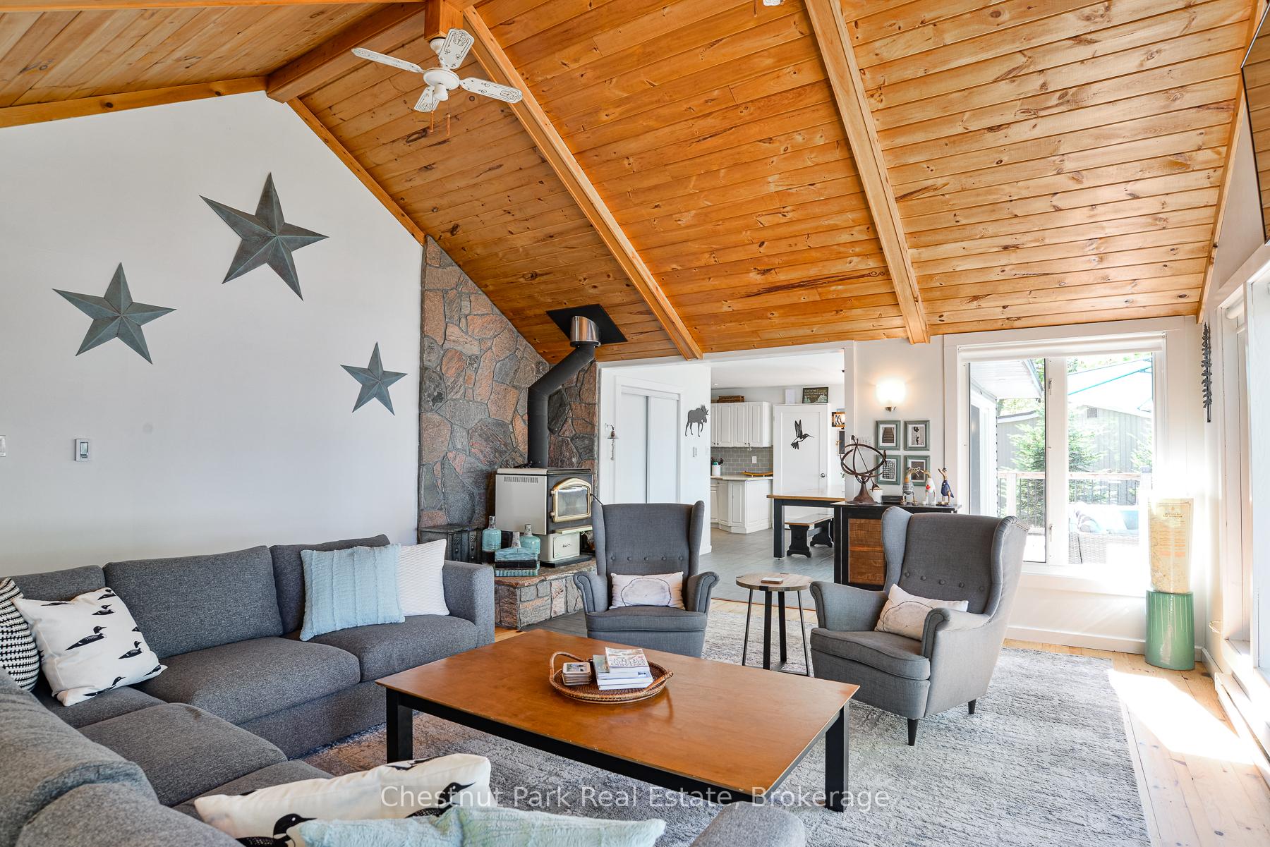 3 Bedroom Single Family Home/House's Image 8