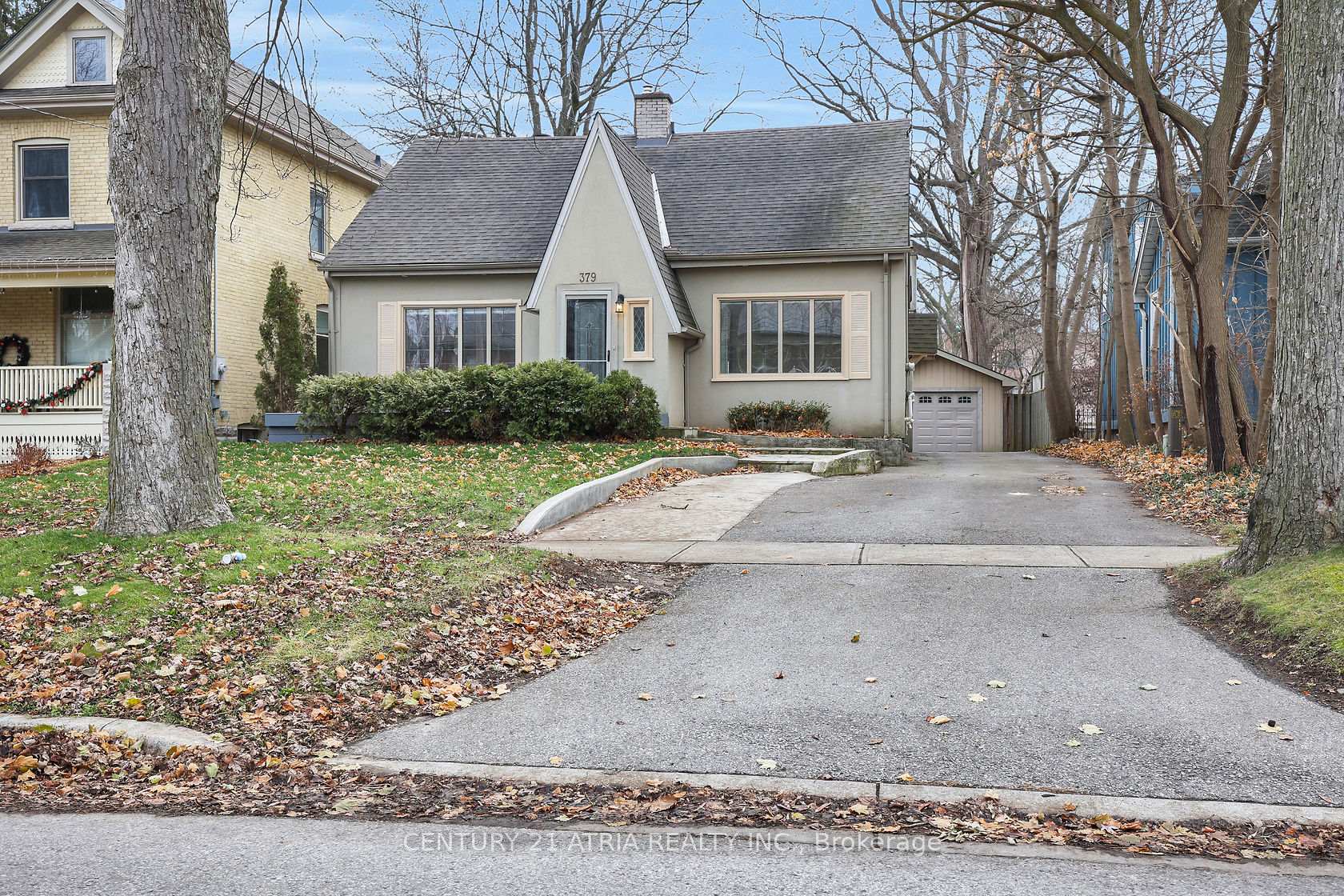 379 Grosvenor Street London East Ontario Canada Sale residential Tom Leung Century 21 Atria Realty Inc., Brokerage*