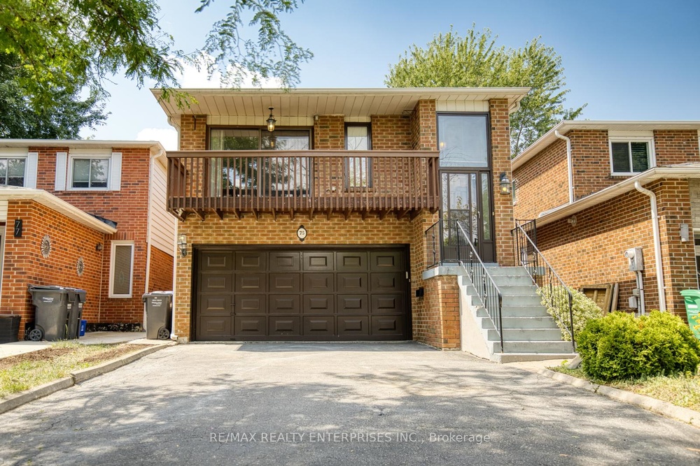 75 Lakecrest Tr  Brampton Ontario Canada Sale residential   RE/MAX Realty Enterprises Inc., Brokerage