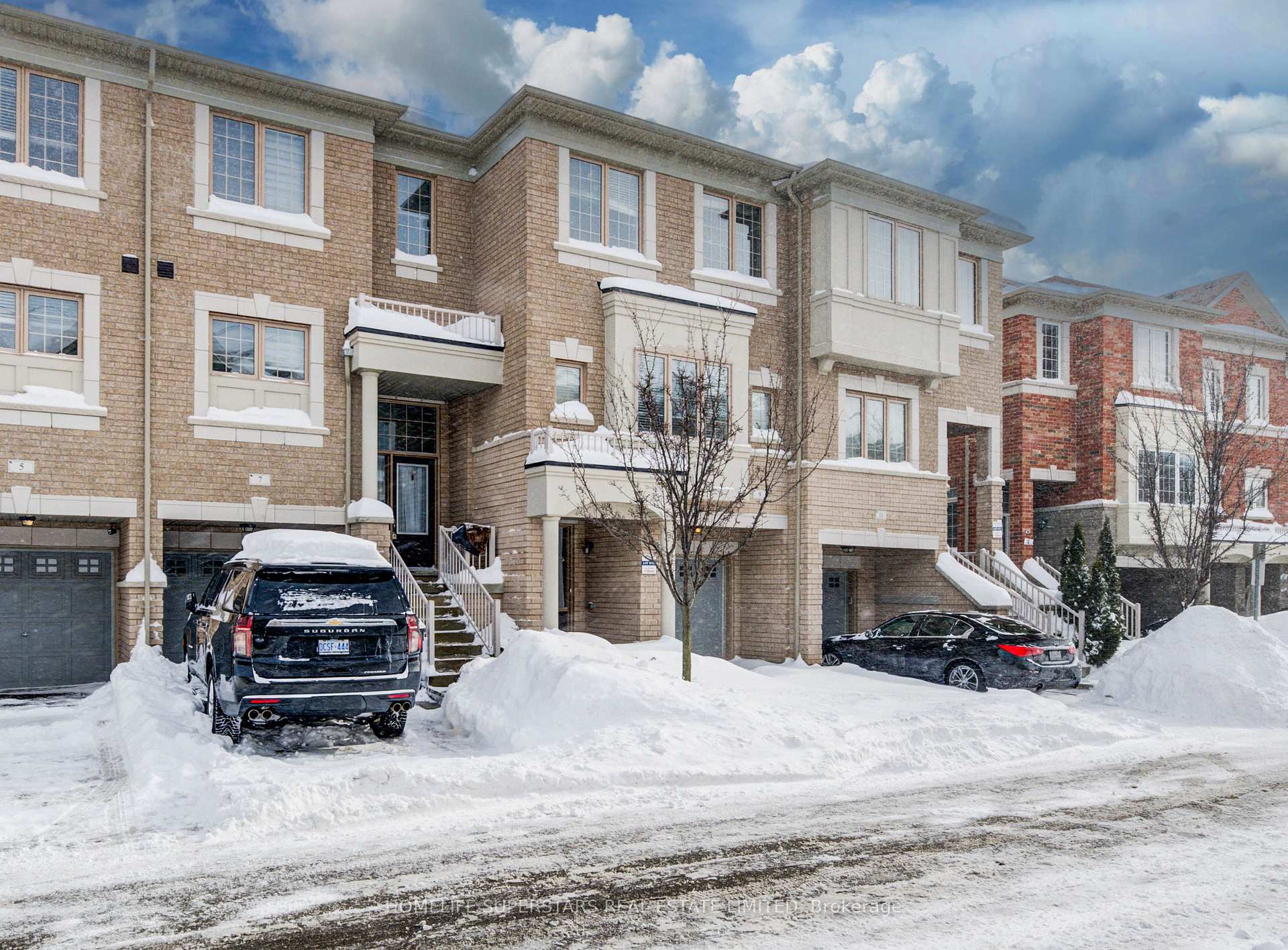 40 - 9 Aspen Hills Road Brampton Ontario Canada Sale residential Shashi Jain HomeLife Superstars Real Estate Ltd., Brokerage*
