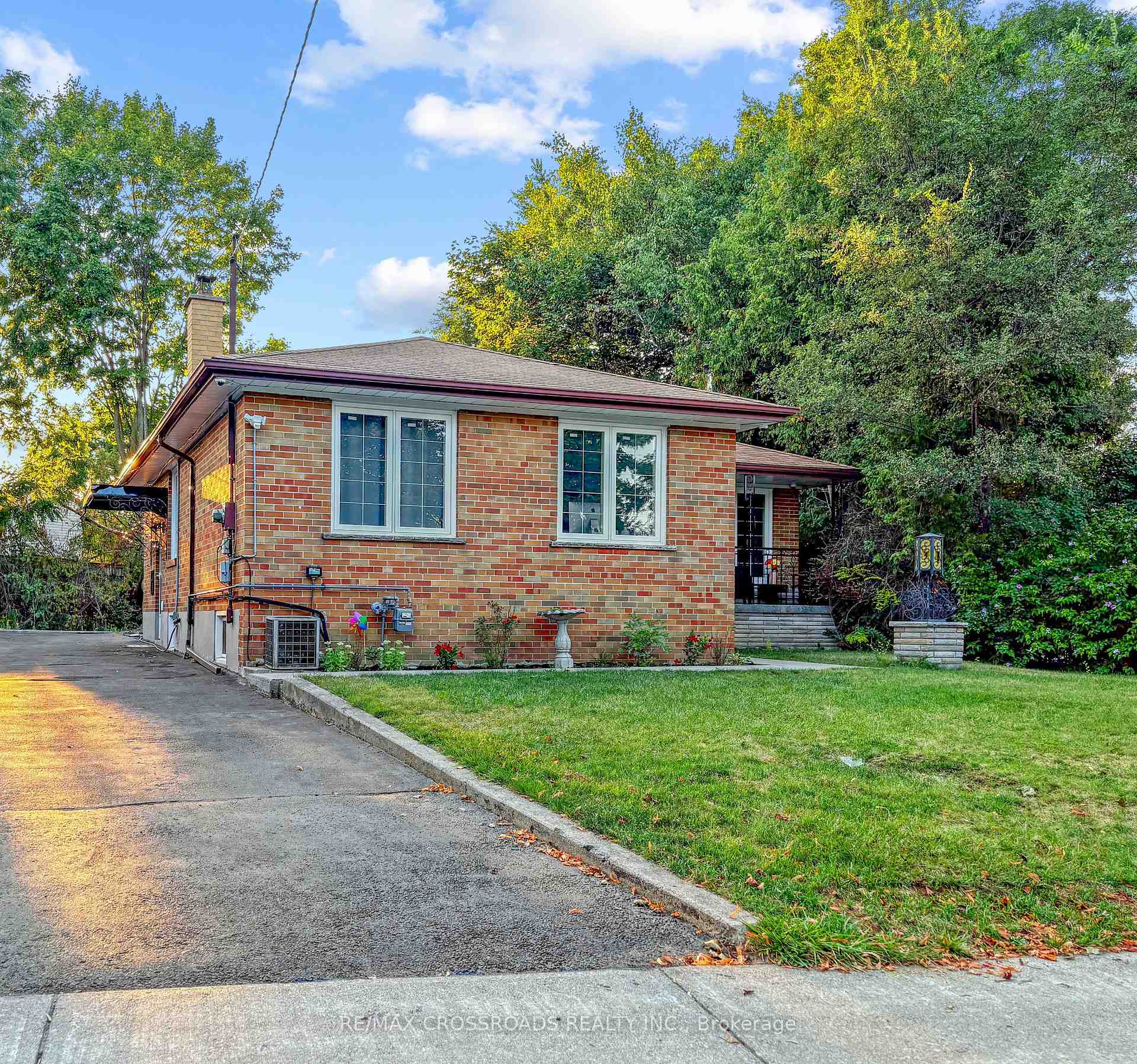 46 Ronway Crescent Toronto Ontario Canada Sale residential Parthi Ravichandran RE/MAX CROSSROADS REALTY INC, Brokerage*