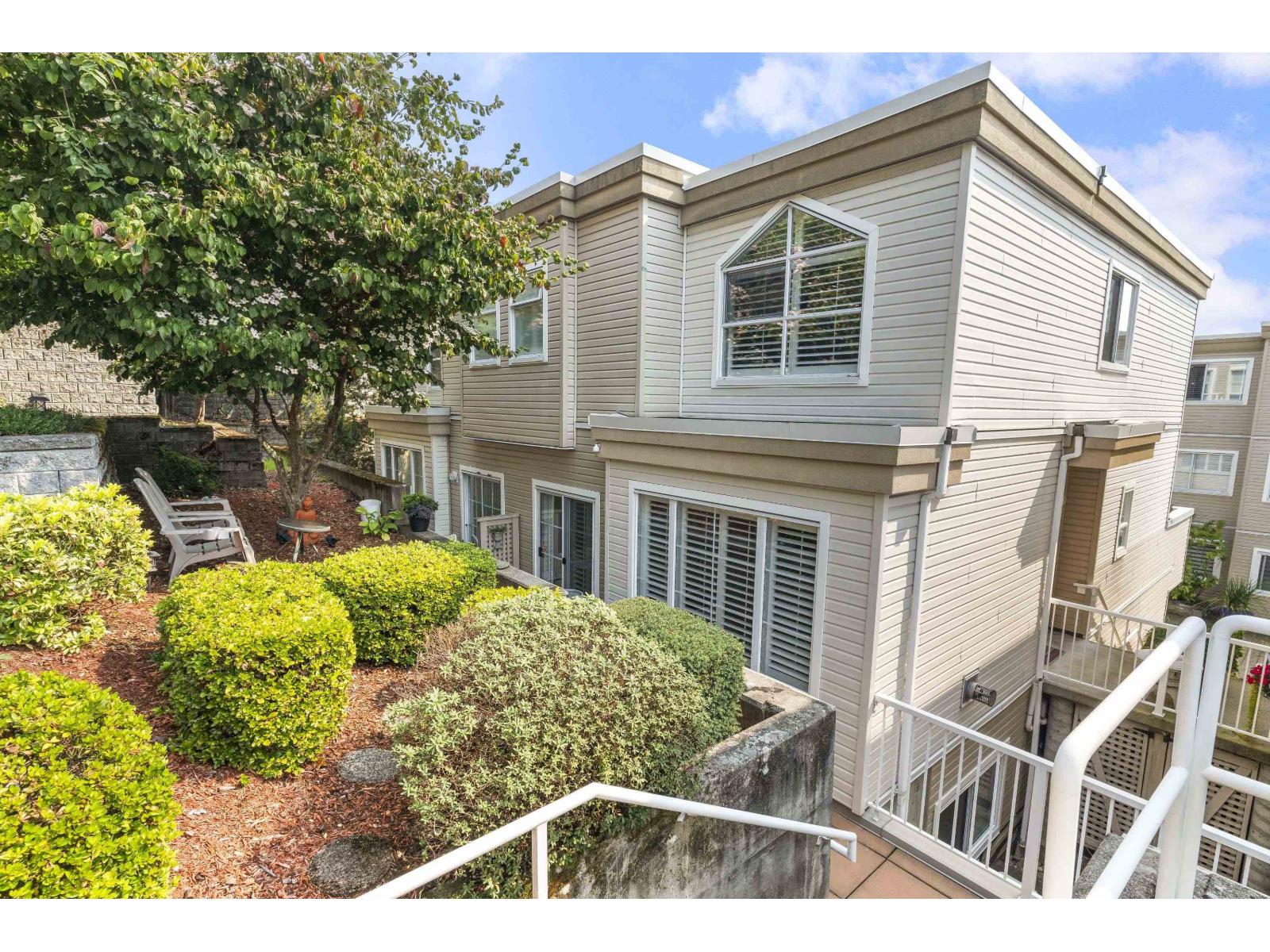 1157 VIDAL STREET White Rock British Columbia Canada Sale residential Kirandeep Gill Coldwell Banker Executives Realty