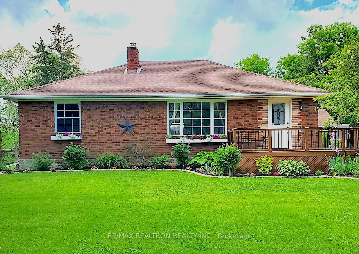 4881 Mount Albert Road East Gwillimbury Ontario Canada Sale residential Teresa Vu RE/MAX Realtron Realty, Inc. Brokerage*