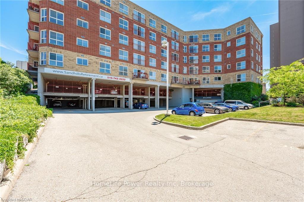 208 - 20 ST GEORGE Street Kitchener Ontario Canada Sale residential SHERI GAERTNER RE/MAX REAL ESTATE CENTRE INC., BROKERAGE