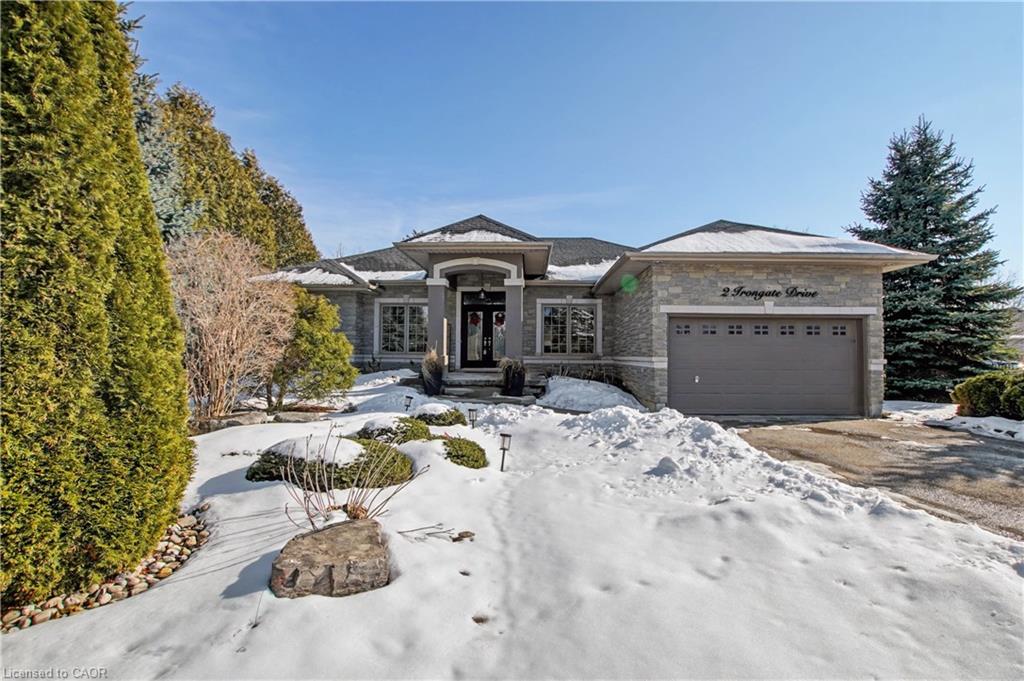 2 Irongate Drive Paris Ontario Canada Sale residential John Moniz RE/MAX Real Estate Centre Inc., Brokerage*