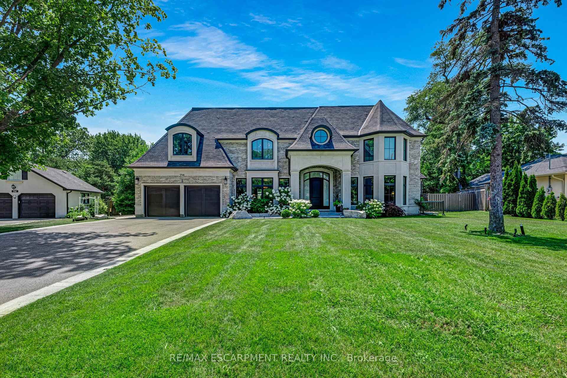 714 Atoka Drive Mississauga Ontario Canada Sale residential Lisa Iturriaga RE/MAX ESCARPMENT REALTY INC., BROKERAGE