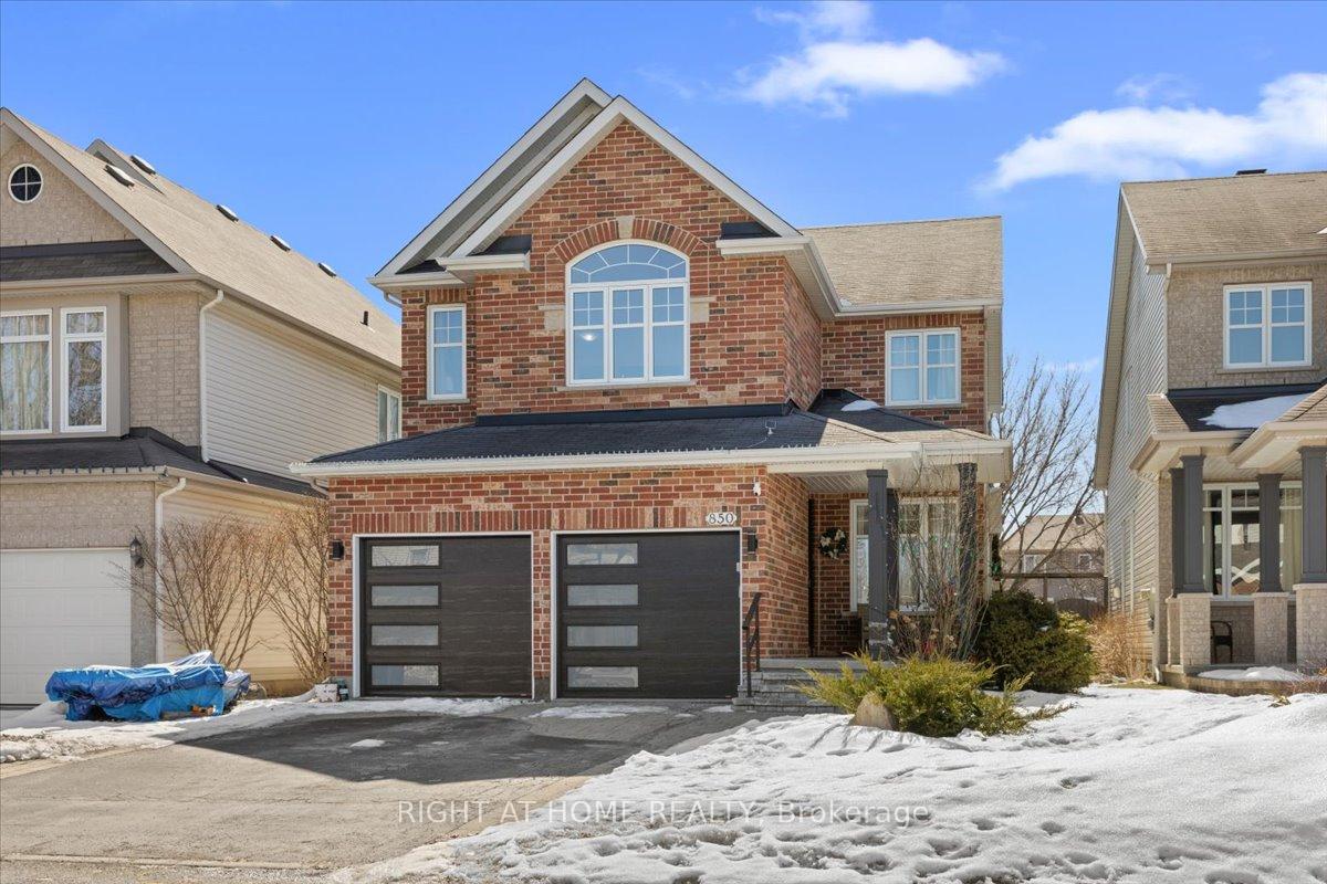 850 FEATHER MOSS Way Ottawa Ontario Canada Sale residential Christiane Lafleur RE/MAX HALLMARK REALTY GROUP Brokerage *