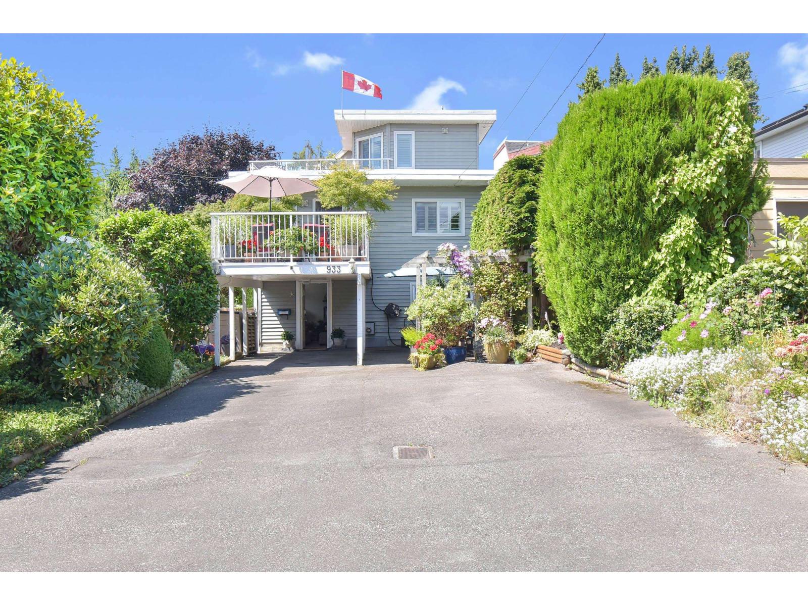 933 HABGOOD STREET White Rock British Columbia Canada Sale residential Cindy Poppy HomeLife Benchmark Realty Corp.
