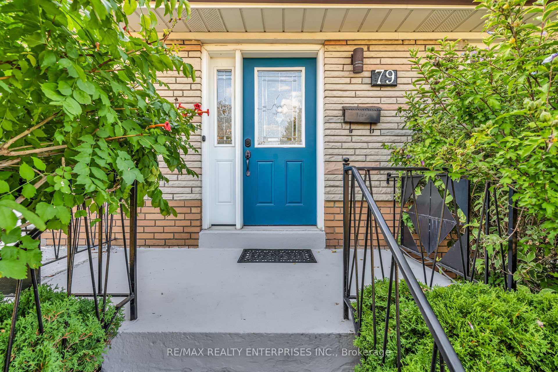 79 Watney Crescent Toronto Ontario Canada Rent residential Elaine Timmins RE/MAX REALTY ENTERPRISES INC.