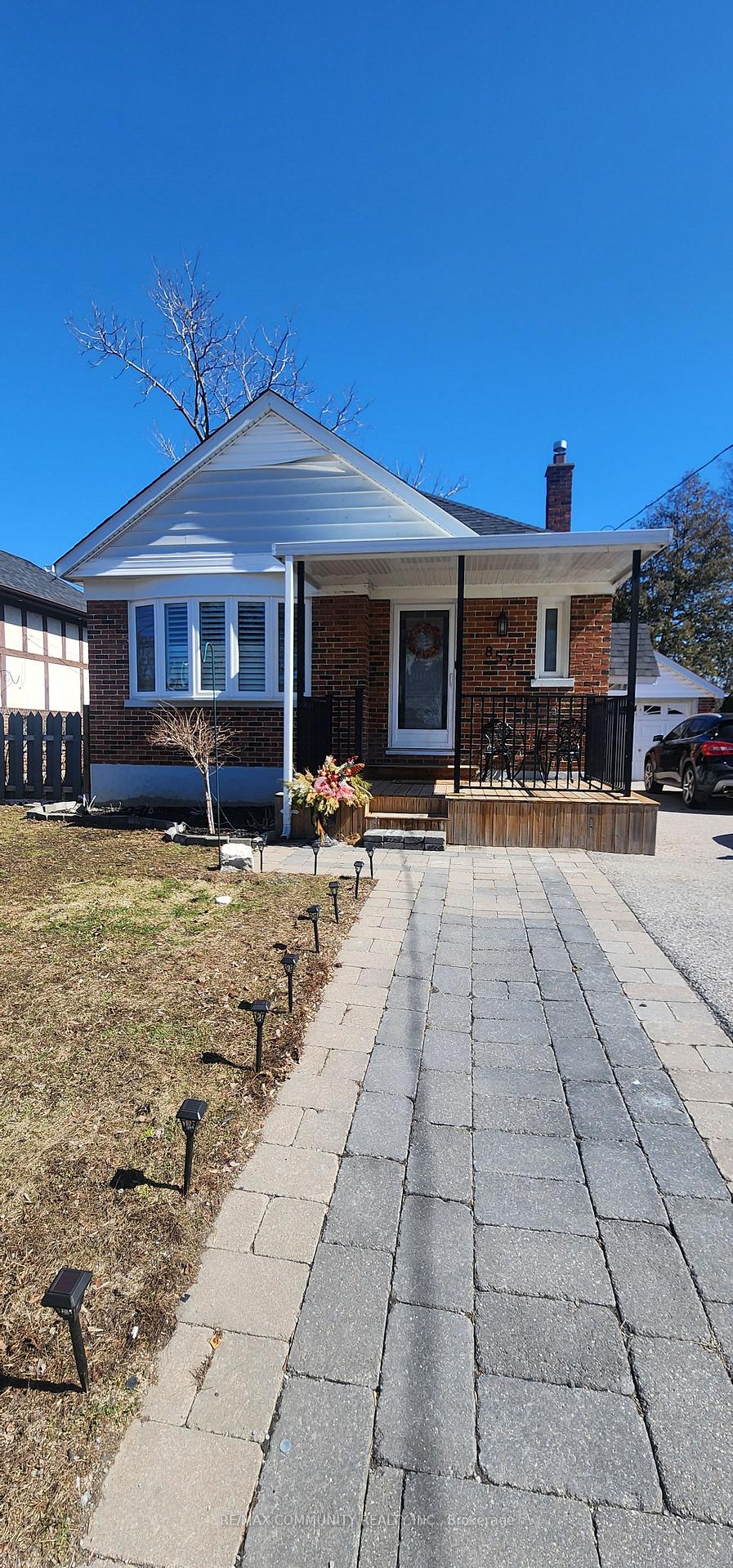859 Mary Street Oshawa Ontario Canada Rent residential Tharsh Kailayapillai RE/MAX COMMUNITY REALTY INC., Brokerage*