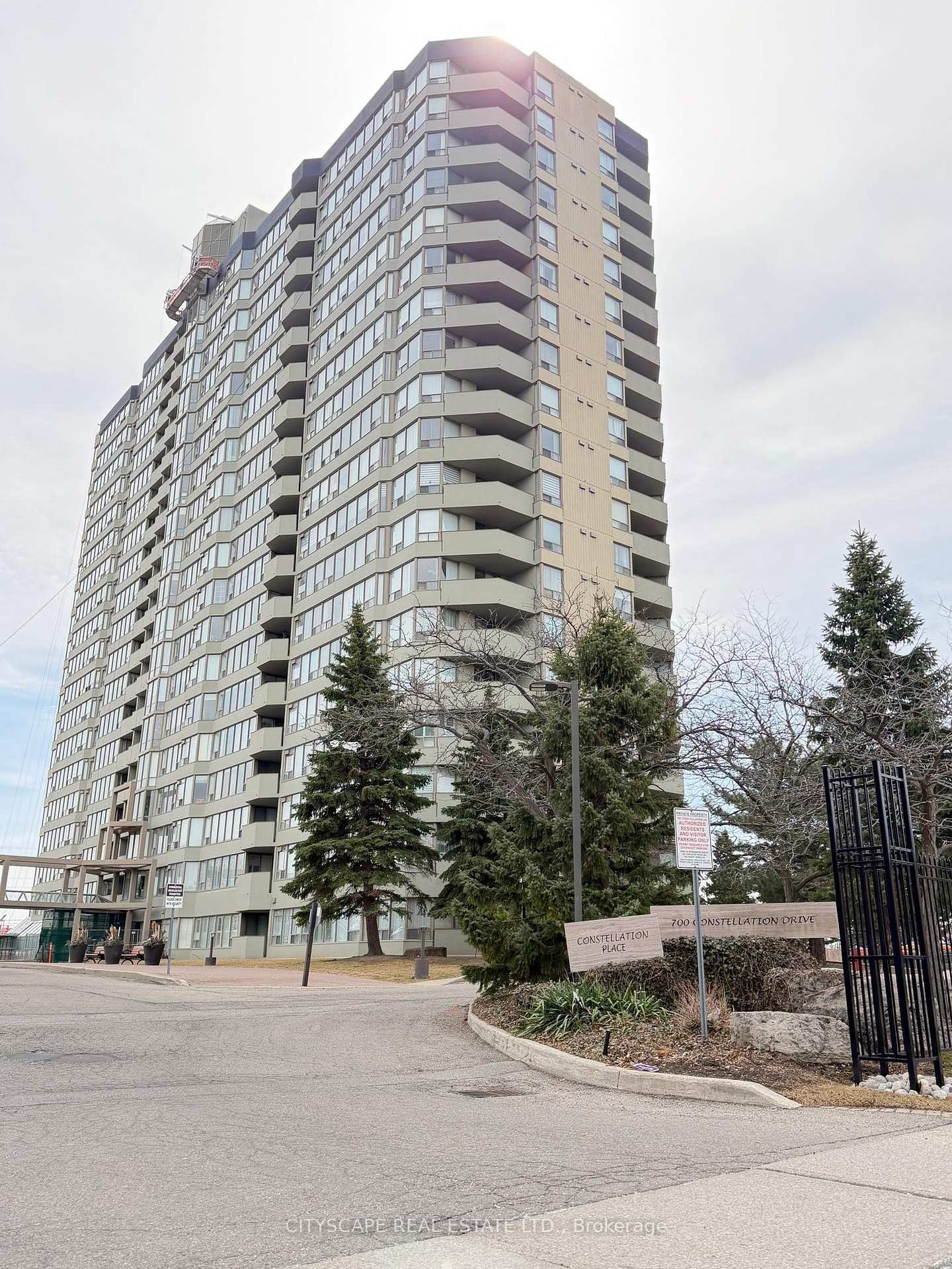 1907 - 700 Constellation Drive Mississauga Ontario Canada Sale residential Rafay Shahdin Cityscape Real Estate Ltd., Brokerage 