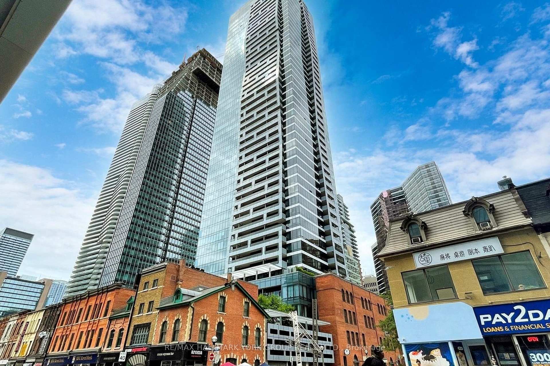 904 - 5 St Joseph Street Toronto Ontario Canada Sale residential Michael Mealia RE/MAX Hallmark York Group Realty Ltd., Brokerage