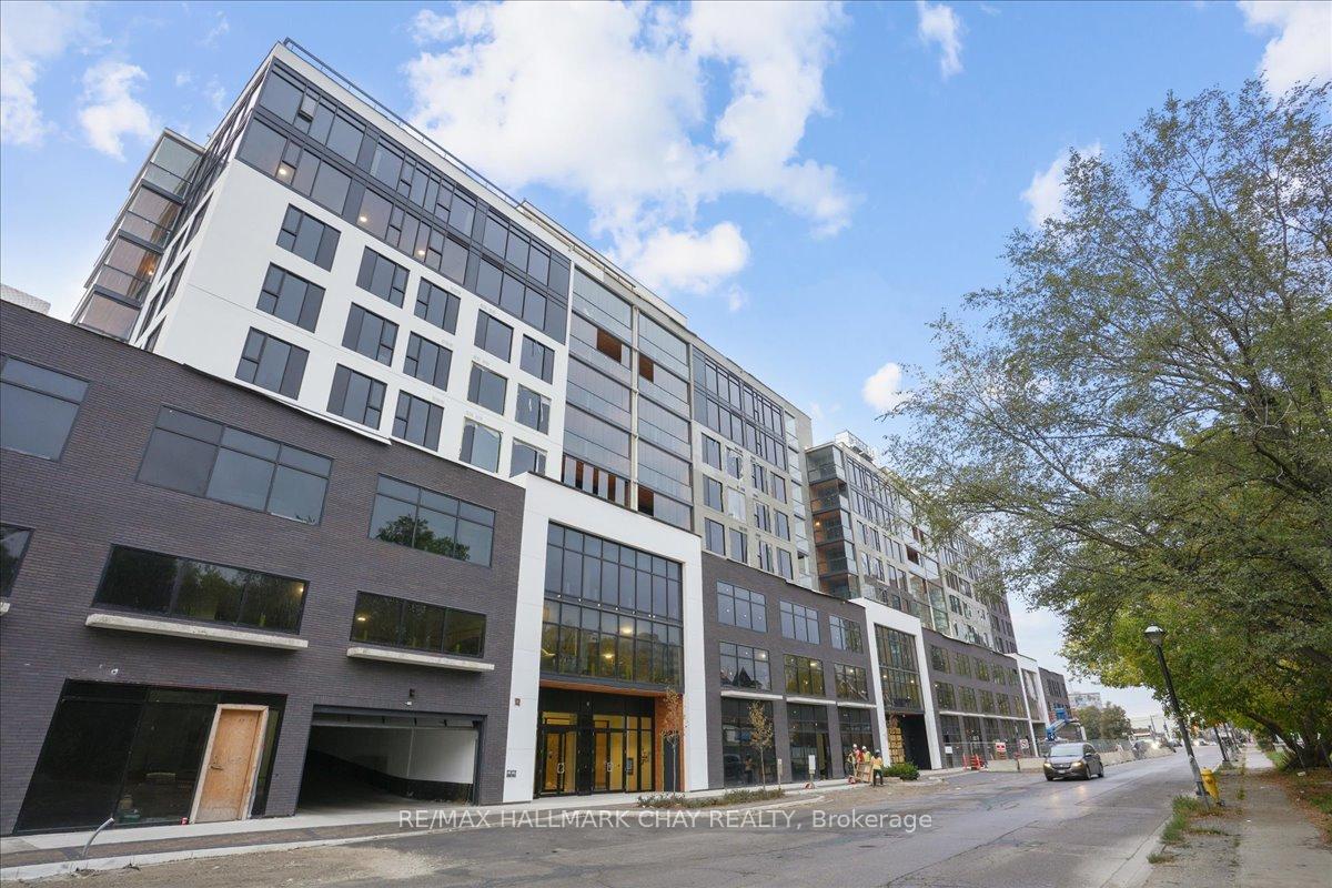 803 - 185 Dunlop Street E Barrie Ontario Canada Sale residential Mark Leader RE/MAX Hallmark Chay Realty, Brokerage