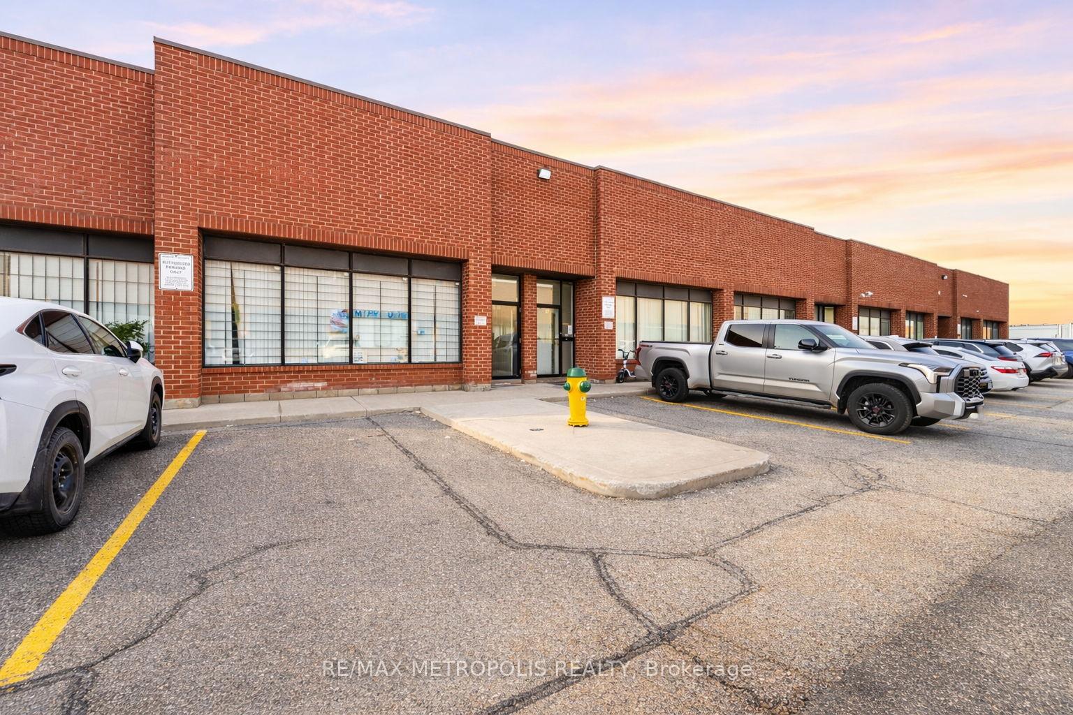 35 - 120 Dynamic Drive Toronto Ontario Canada Sale commercial   RE/MAX Metropolis Realty Brokerage*