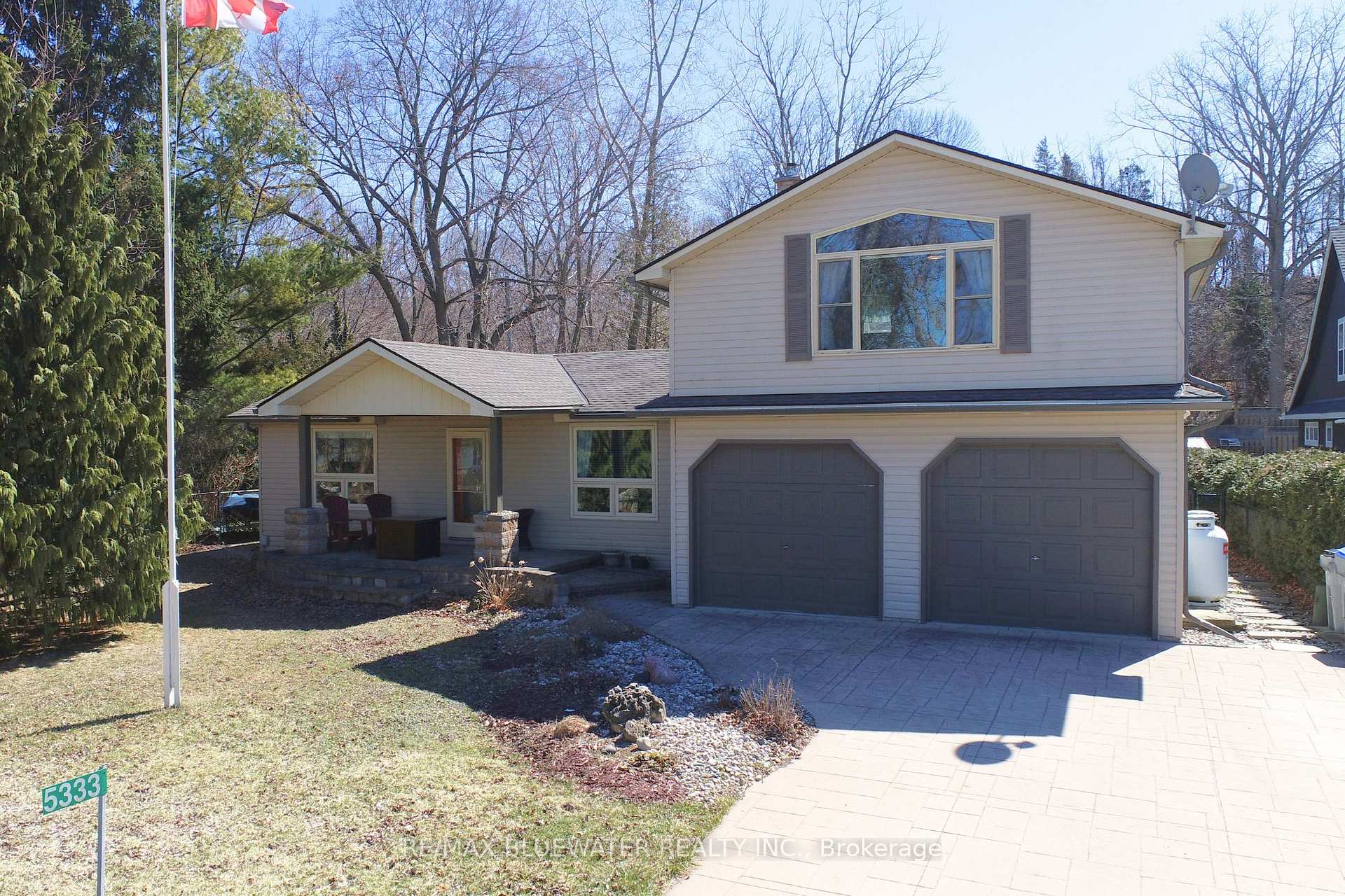 5333 Broadview Avenue Lambton Shores Ontario Canada Sale residential Linda Miller RE/MAX PRIME PROPERTIES UNIQUE GROUP, BROKERAGE