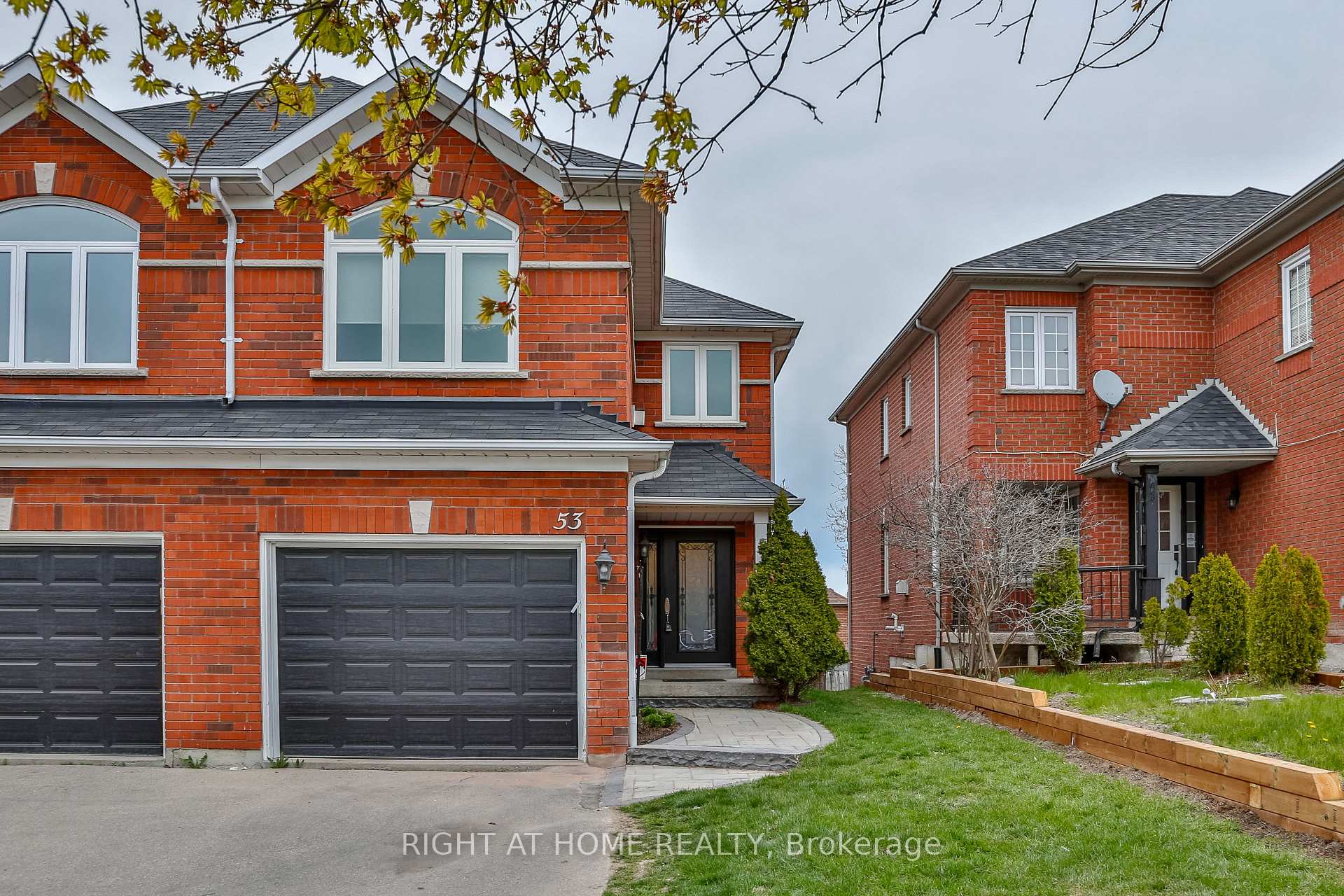 53 Primeau Drive Aurora Ontario Canada Rent residential   Right at Home Realty, Brokerage