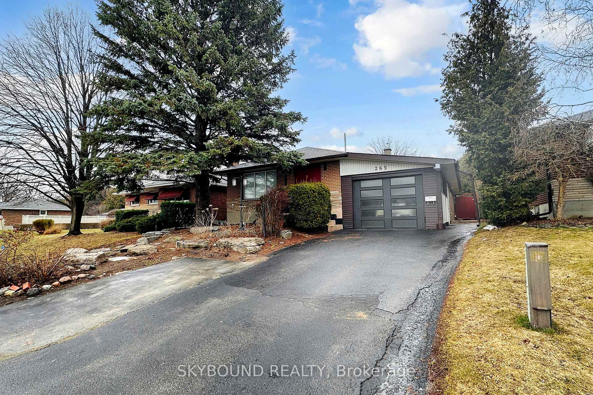 265 Dover Street Oshawa Ontario Canada Sale residential   Skybound Realty, Brokerage 