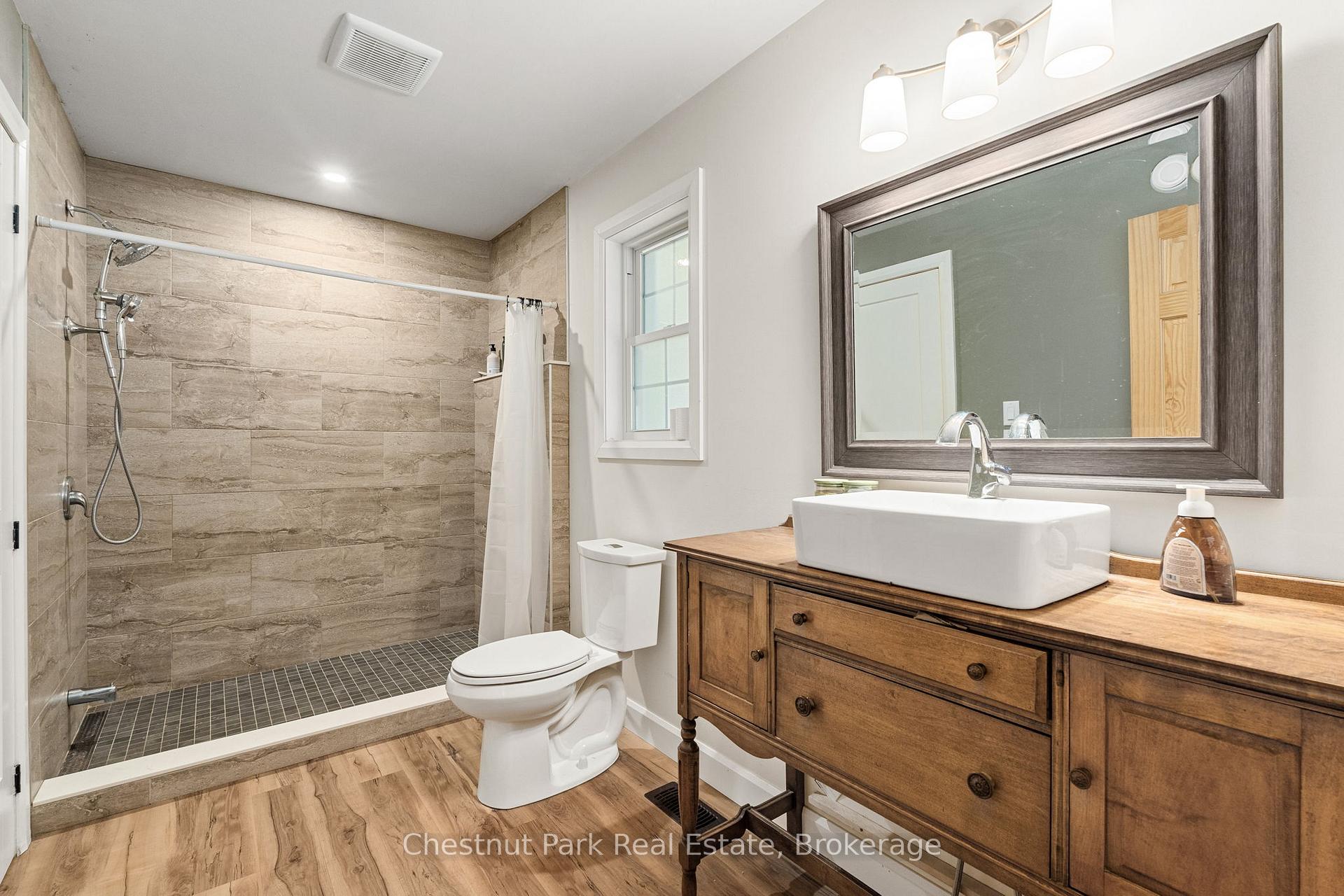 4 Bedroom Single Family Home/House's Image 38