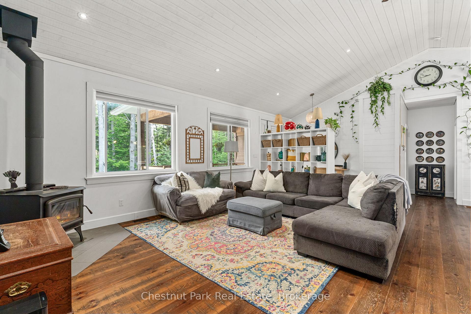 4 Bedroom Single Family Home/House's Image 5