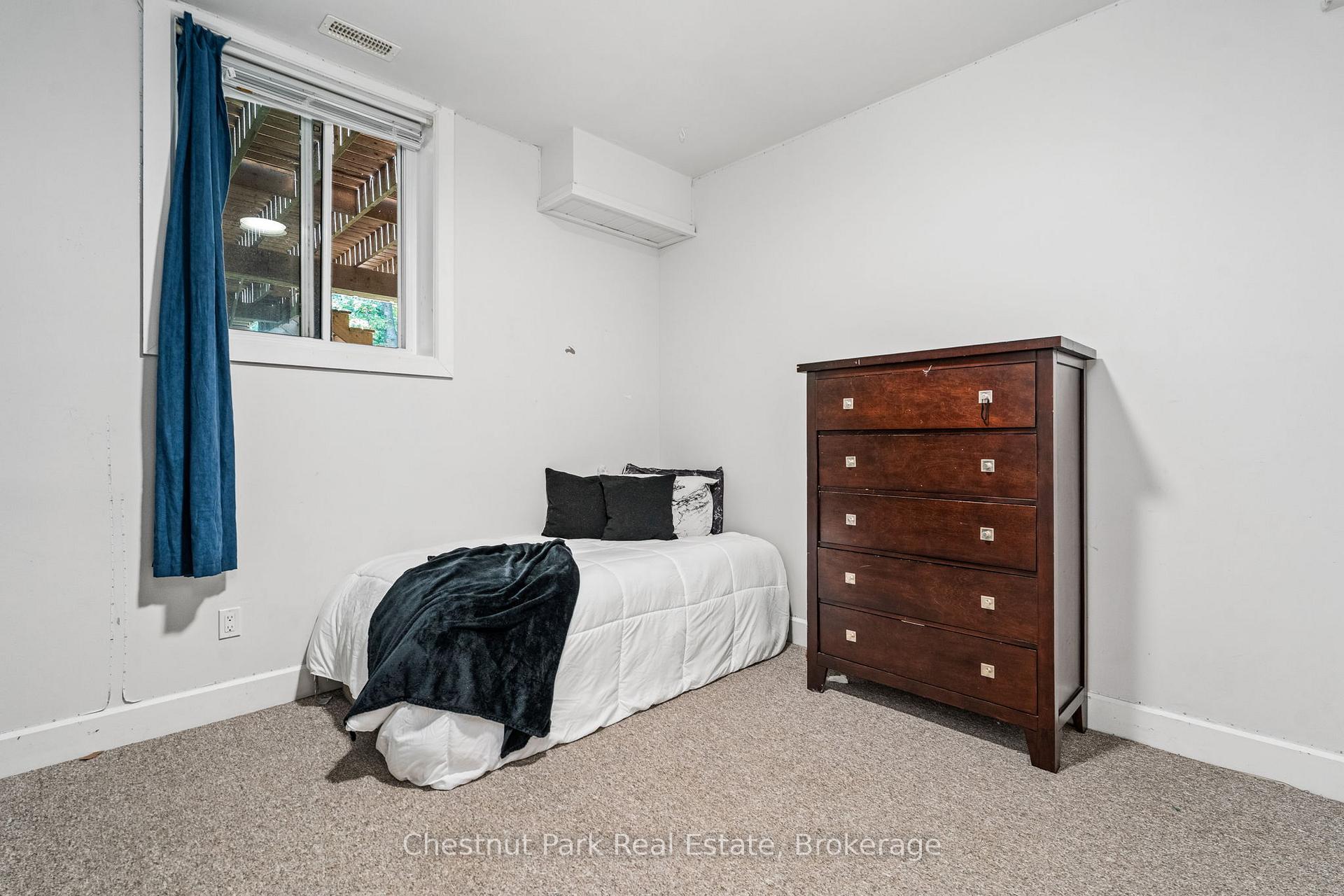 4 Bedroom Single Family Home/House's Image 25