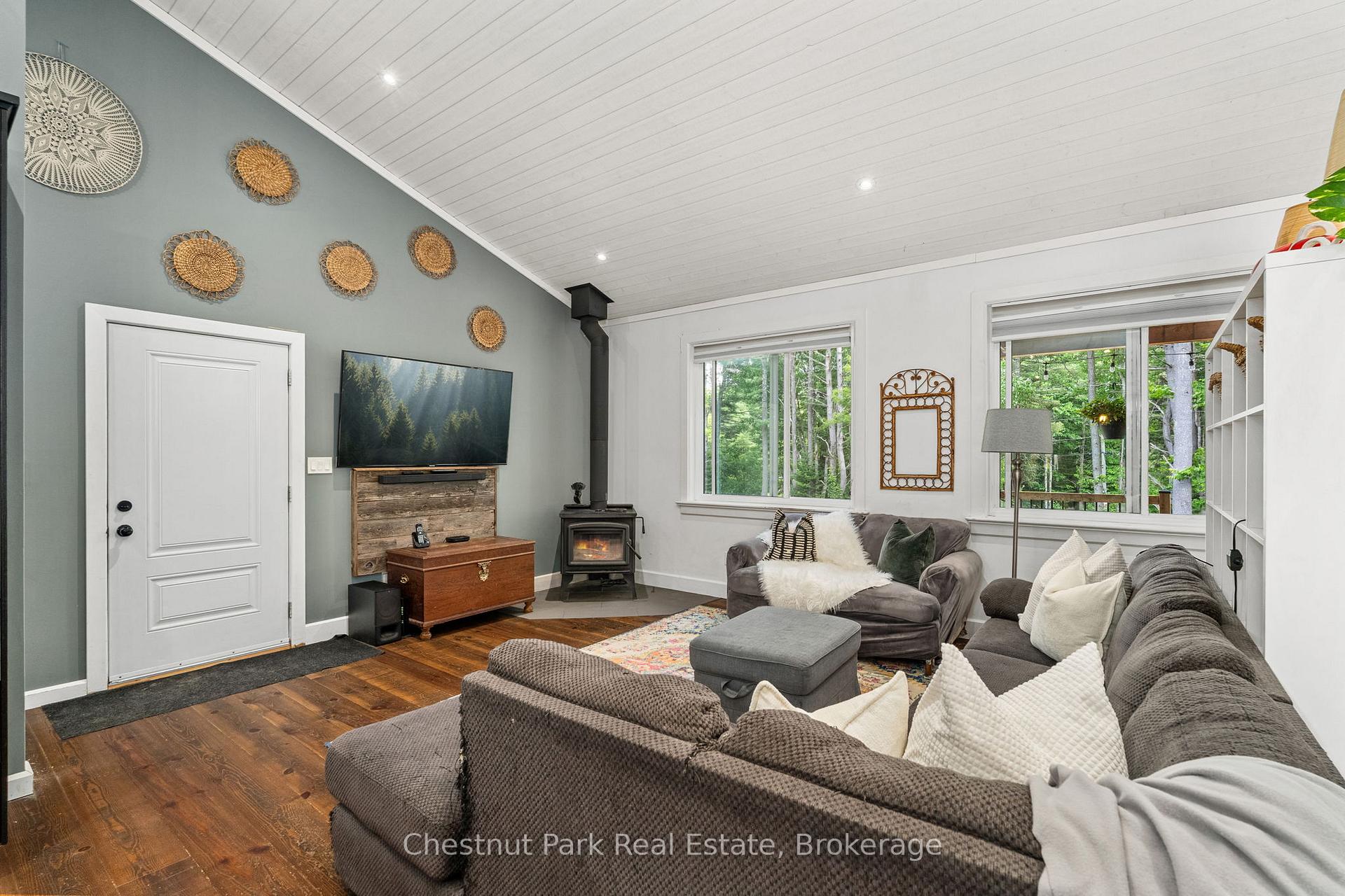 4 Bedroom Single Family Home/House's Image 10