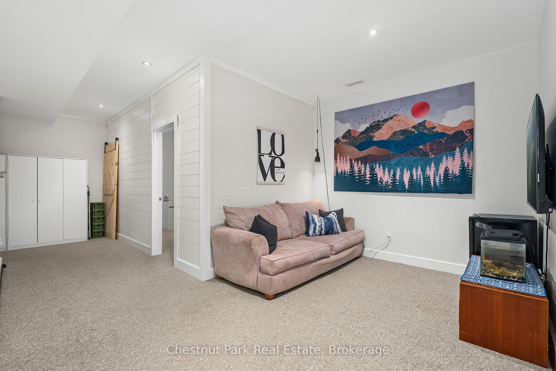 4 Bedroom Single Family Home/House's Image 20