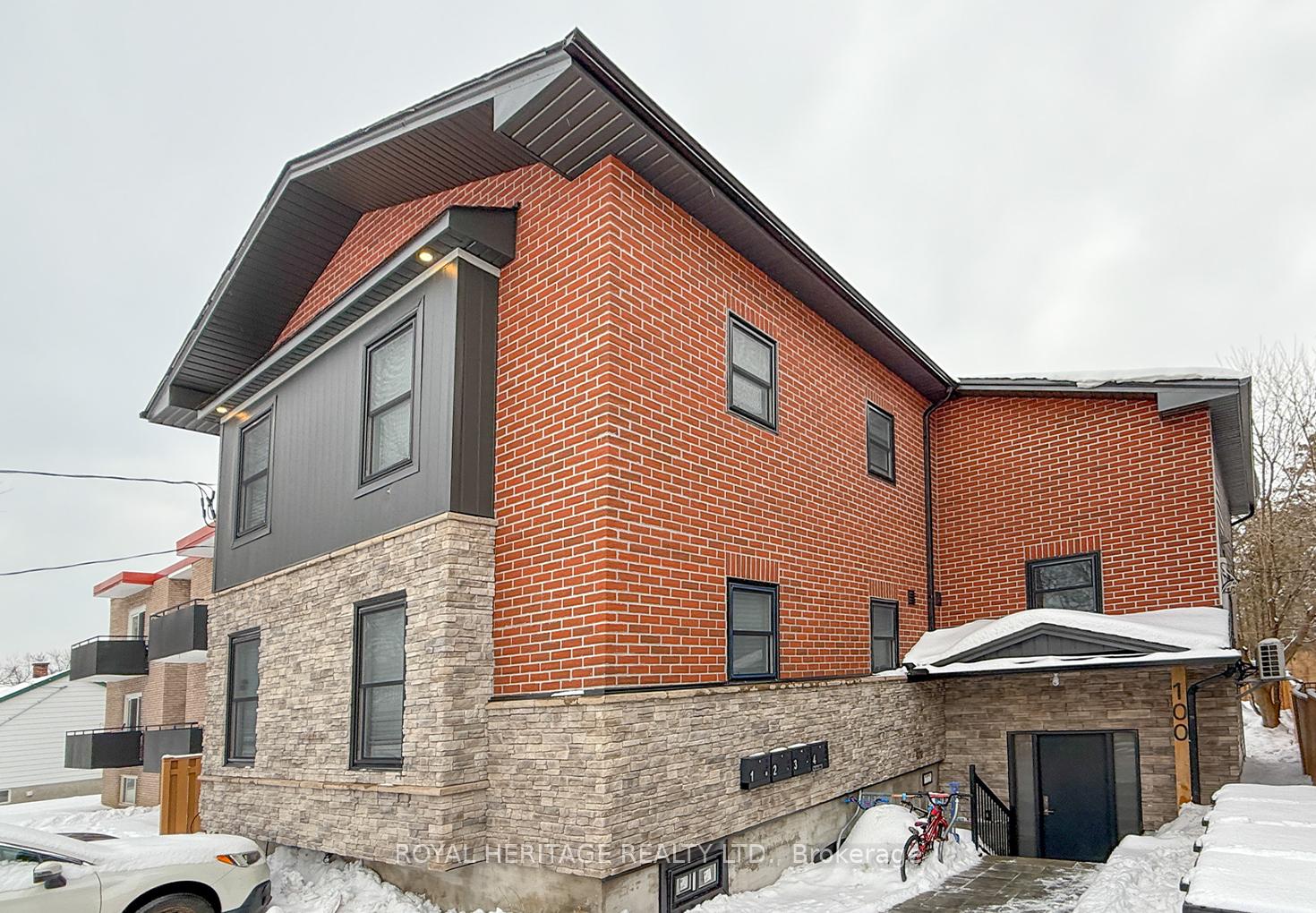 100 Cromwell Avenue Oshawa Ontario Canada Sale commercial Marie Tugwell Royal Heritage Realty Ltd., Brokerage*