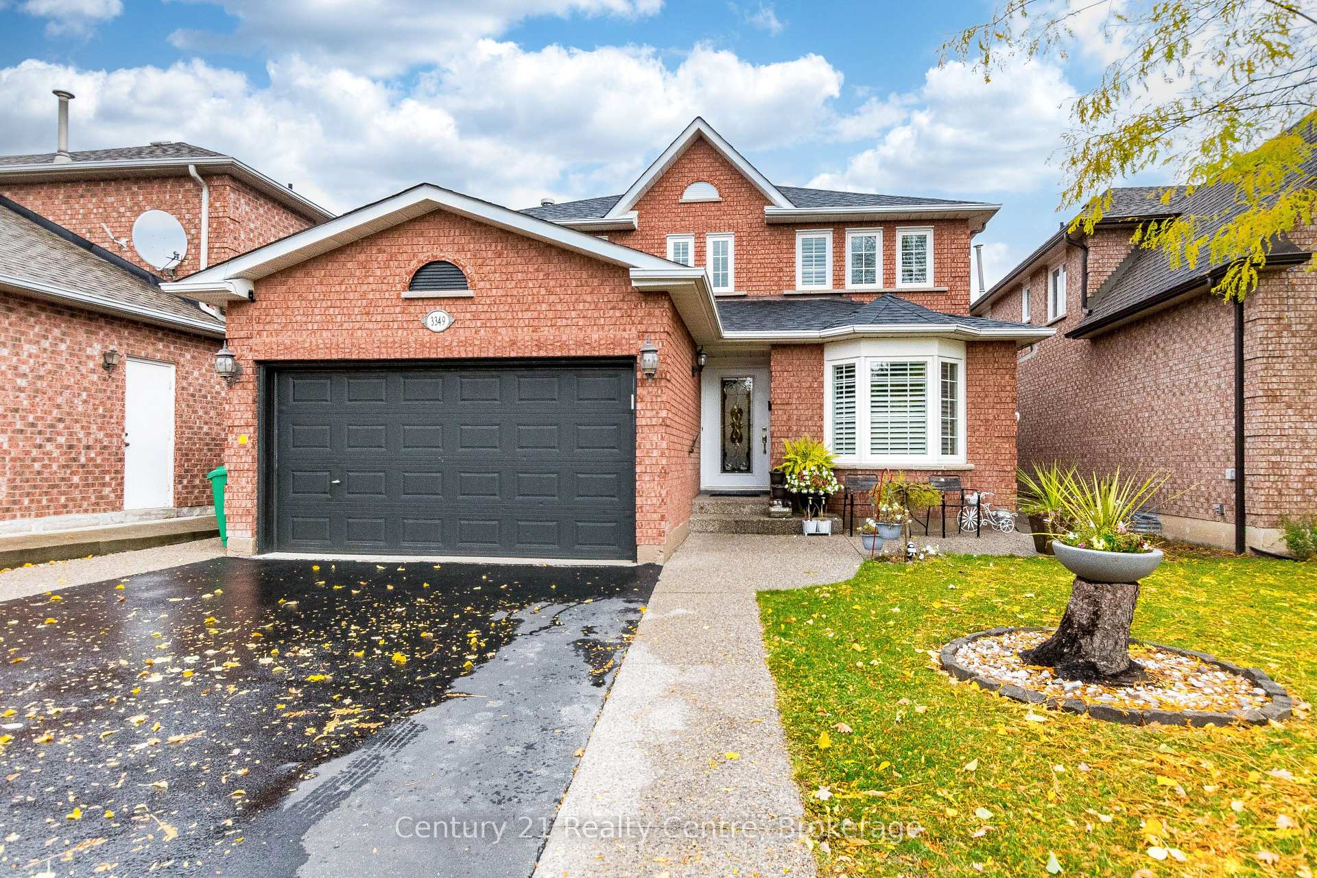 3349 Loyalist Drive Mississauga Ontario Canada Sale residential Natasha Niles Century 21 Signature Service