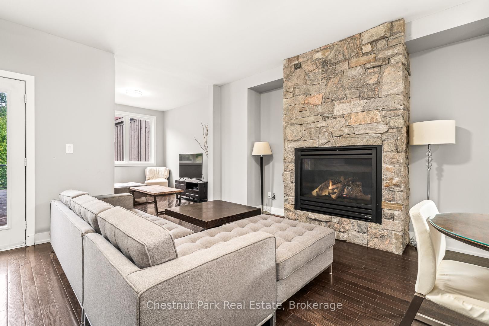 4 Bedroom Villa/Townhouse's Image 10