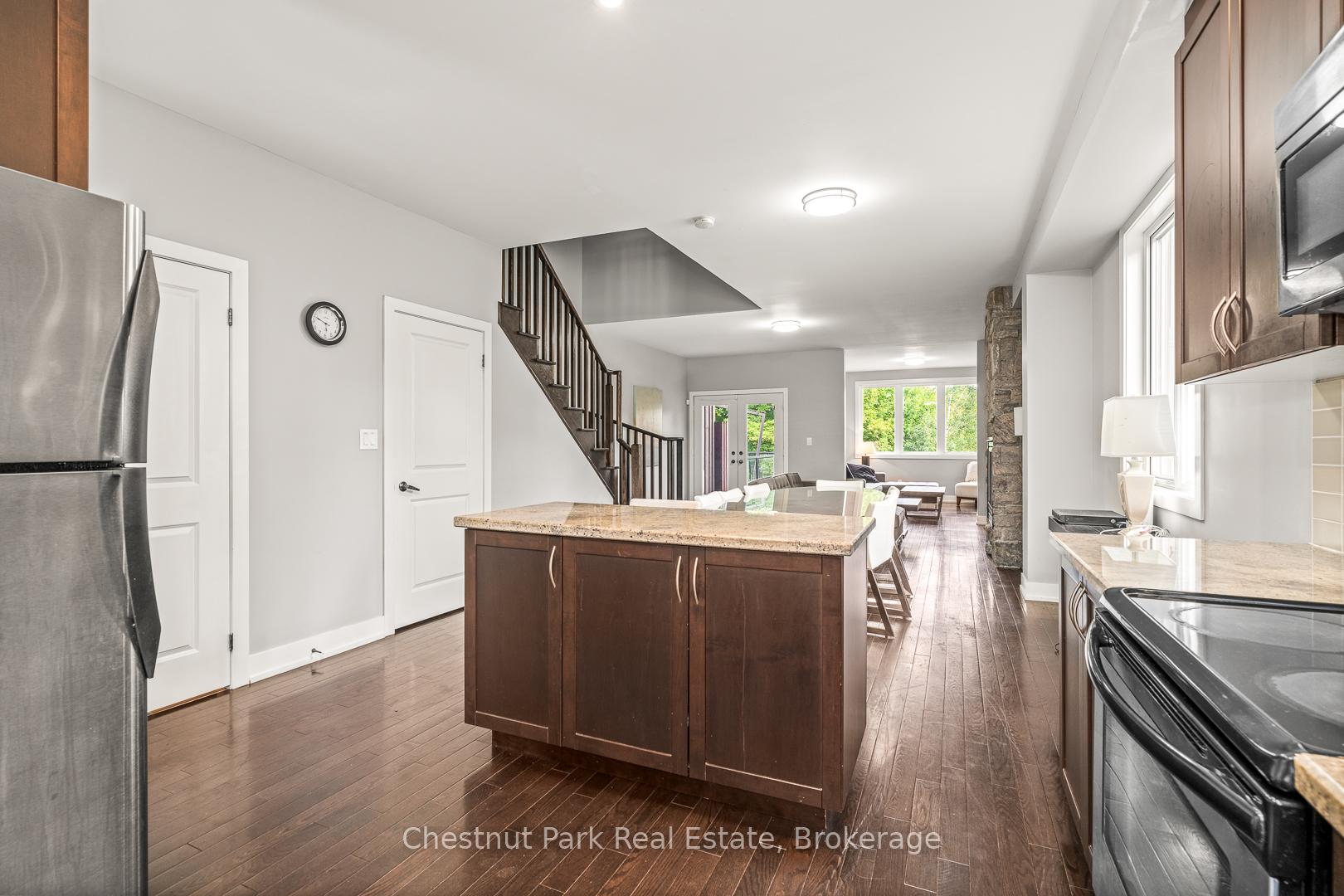 4 Bedroom Villa/Townhouse's Image 6