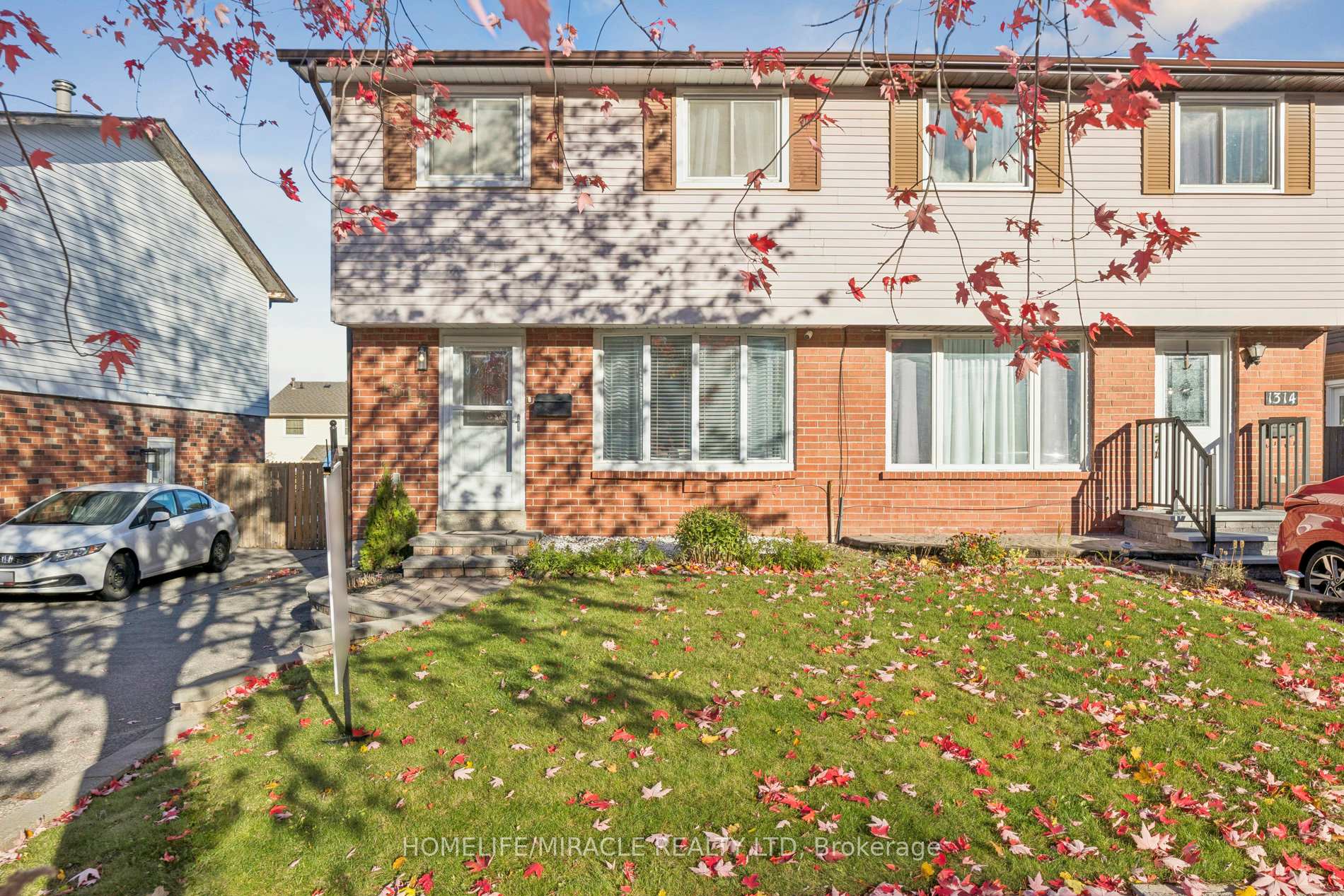 1312 Cherrydown Drive Oshawa Ontario Canada Sale residential Mario Angel HomeLife/Miracle Realty Ltd., Brokerage *