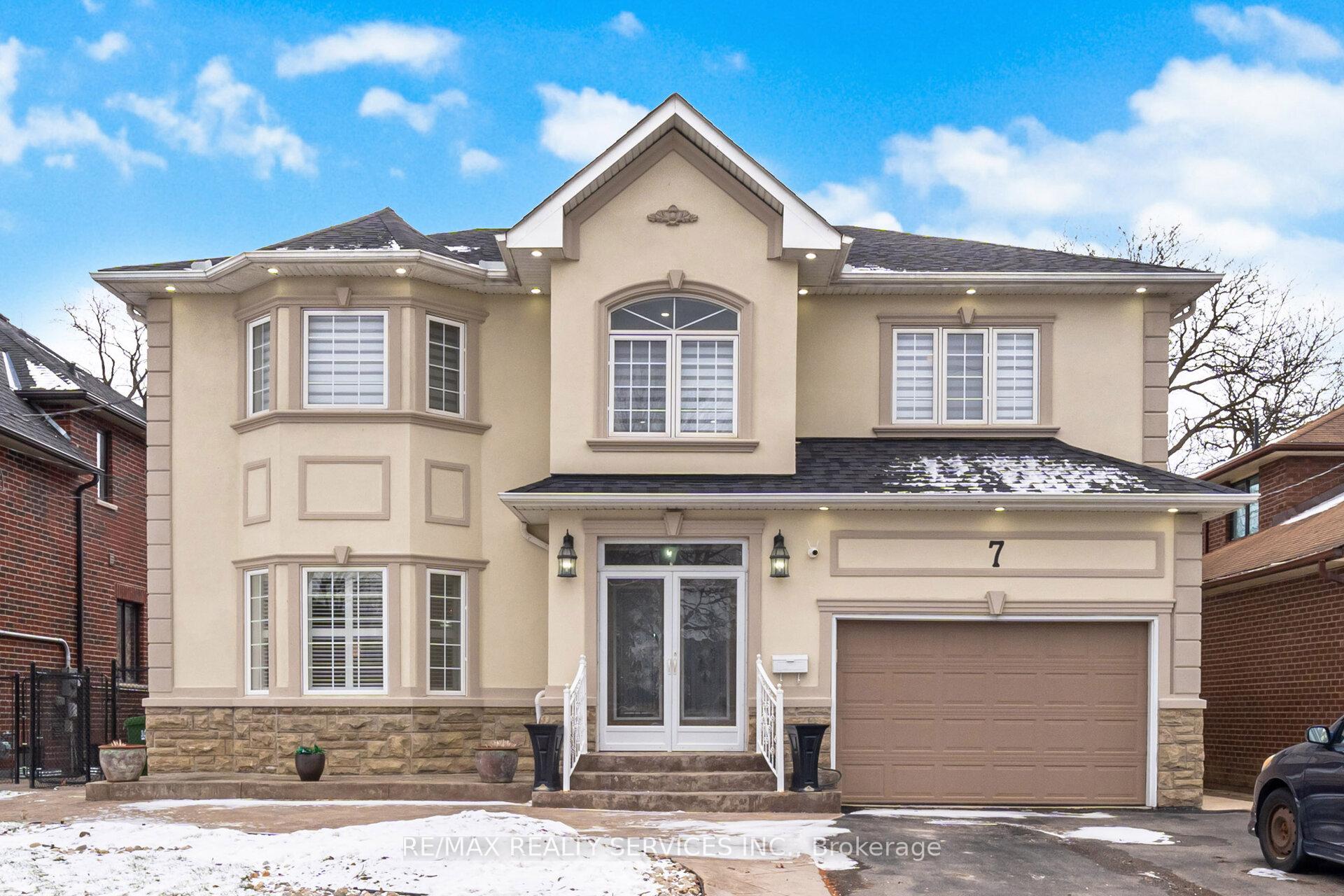 7 Waltham Drive Toronto Ontario Canada Sale residential Gary Bhinder RE/MAX Realty Services Inc., Brokerage*