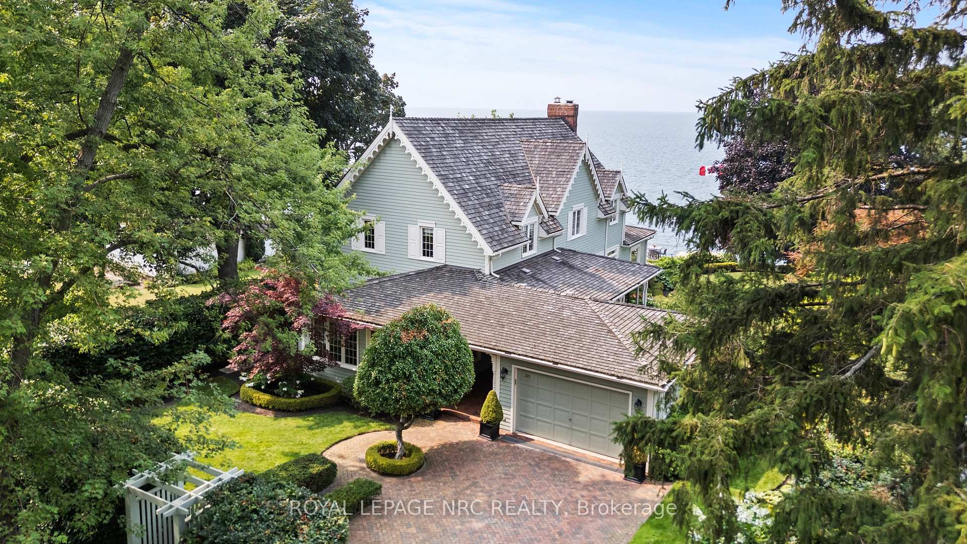 315 Niagara Boulevard Niagara-On-The-Lake Ontario Canada Sale residential Gloria Valvasori ASP Century 21 Signature Service