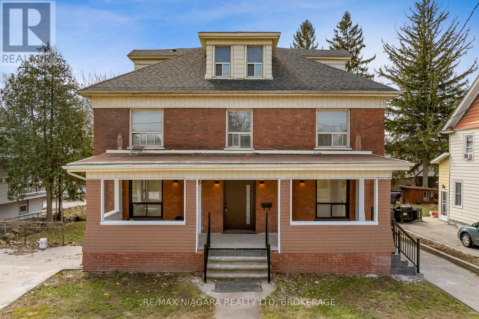 6058 Culp Street Niagara Falls Ontario Canada Sale residential Joselle Alves iCloud Realty Ltd. 