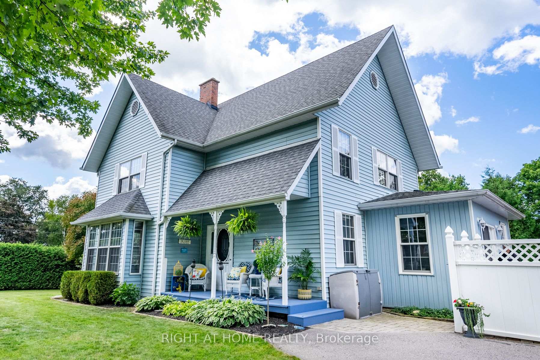 700 Myrtle Road W Whitby Ontario Canada Sale residential Sri Thangavadivel Right at Home Realty, Brokerage*