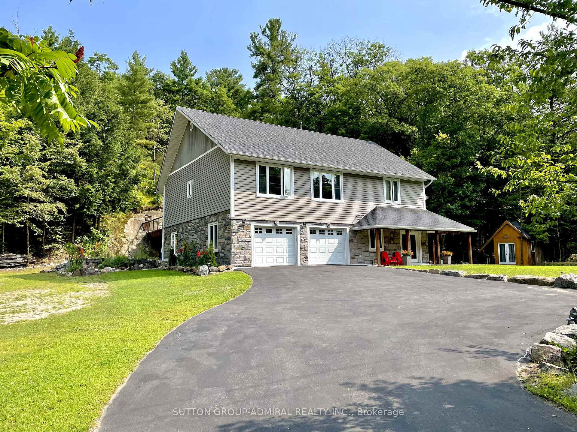 1579 Golden Beach Road Bracebridge Ontario Canada Sale residential Radka Hnilicova Anchor Realty, Brokerage*