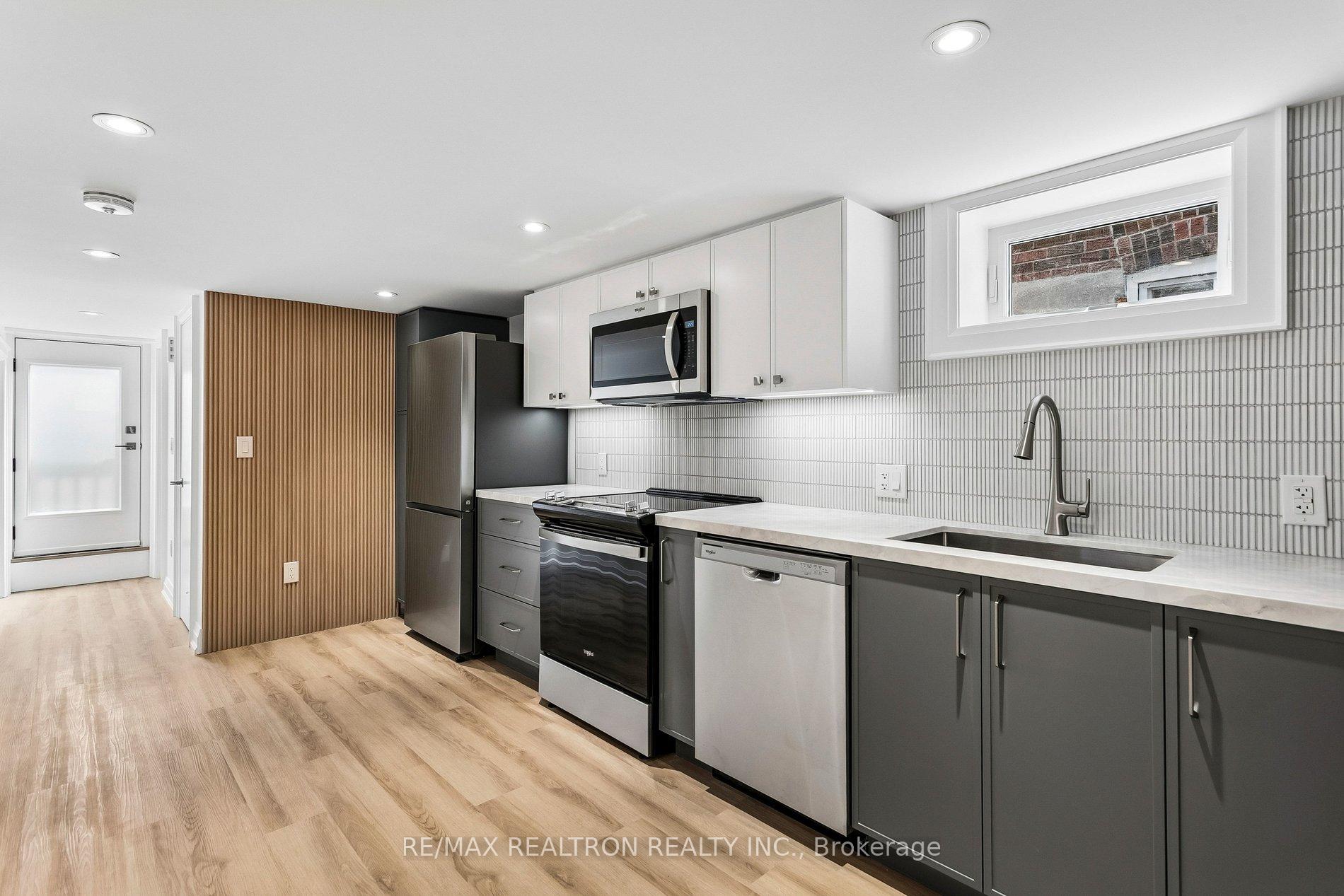 LOWER - 73 Lanark Avenue Toronto Ontario Canada Rent residential Carol Teichman RE/MAX Realtron Realty Inc, Brokerage 