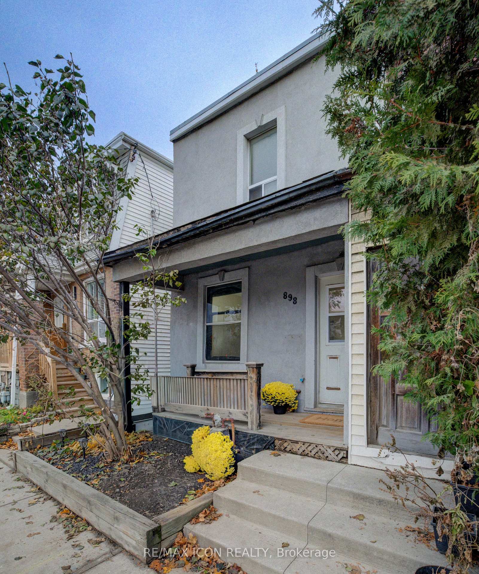 898 Eastern Avenue Toronto Ontario Canada Sale residential   Bruce Murray - Real Estate Homeward, Brokerage
