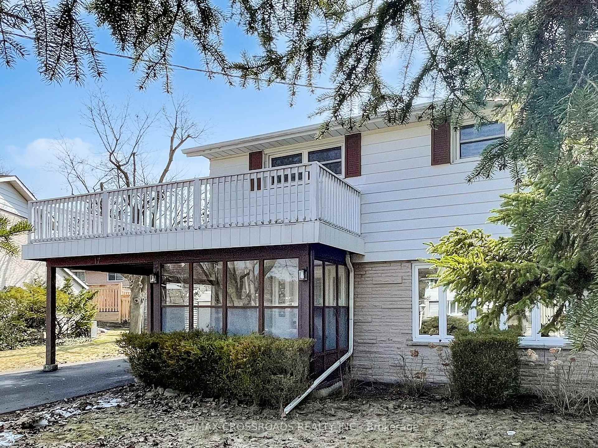 17 Ferbane Place Toronto Ontario Canada Sale residential   RE/MAX CROSSROADS REALTY INC. Brokerage*