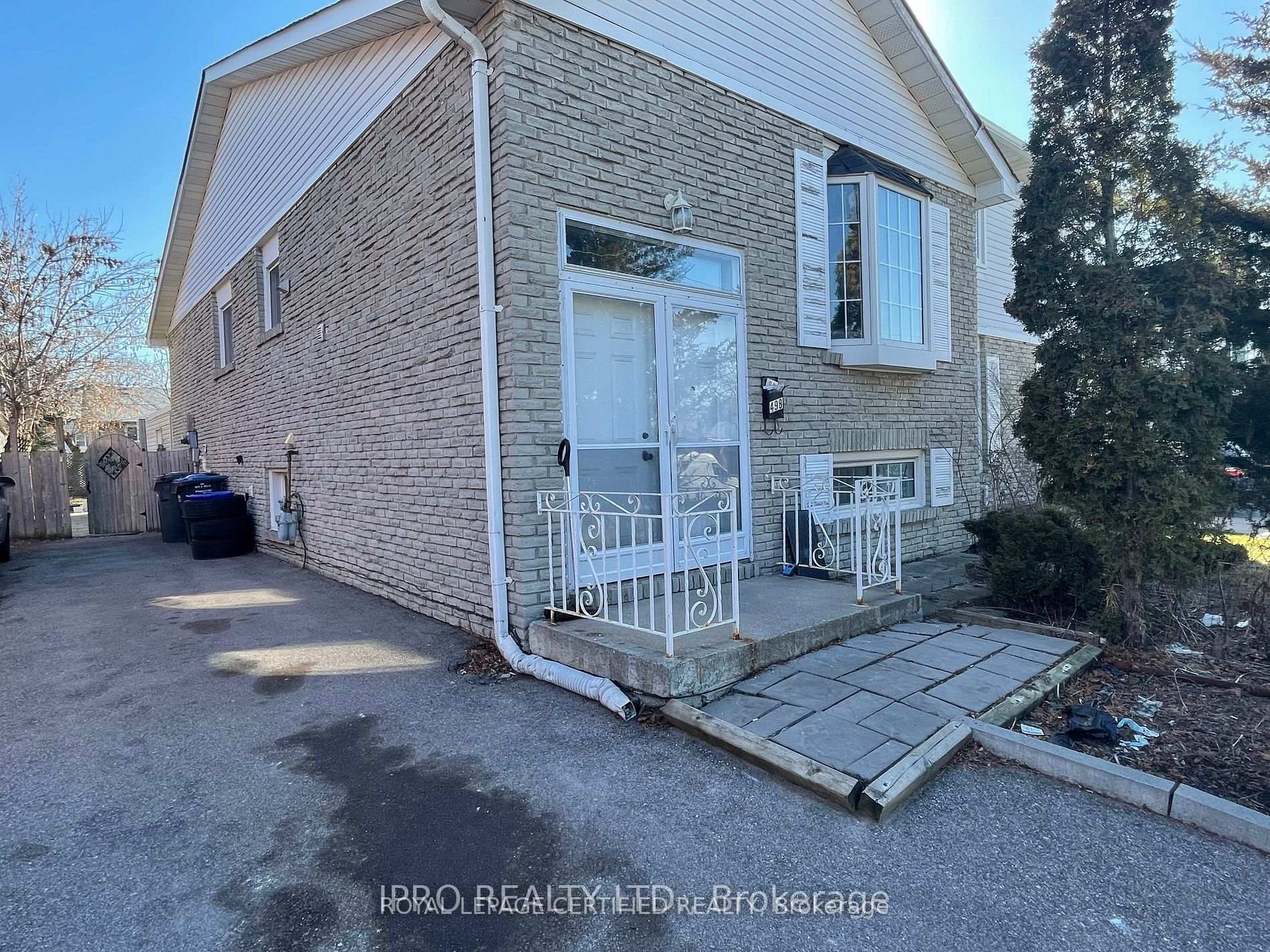 Upper - 498 Daralea Heights Mississauga Ontario Canada Rent residential KAMAL SANGHA Royal Lepage Certified Realty, Brokerage*
