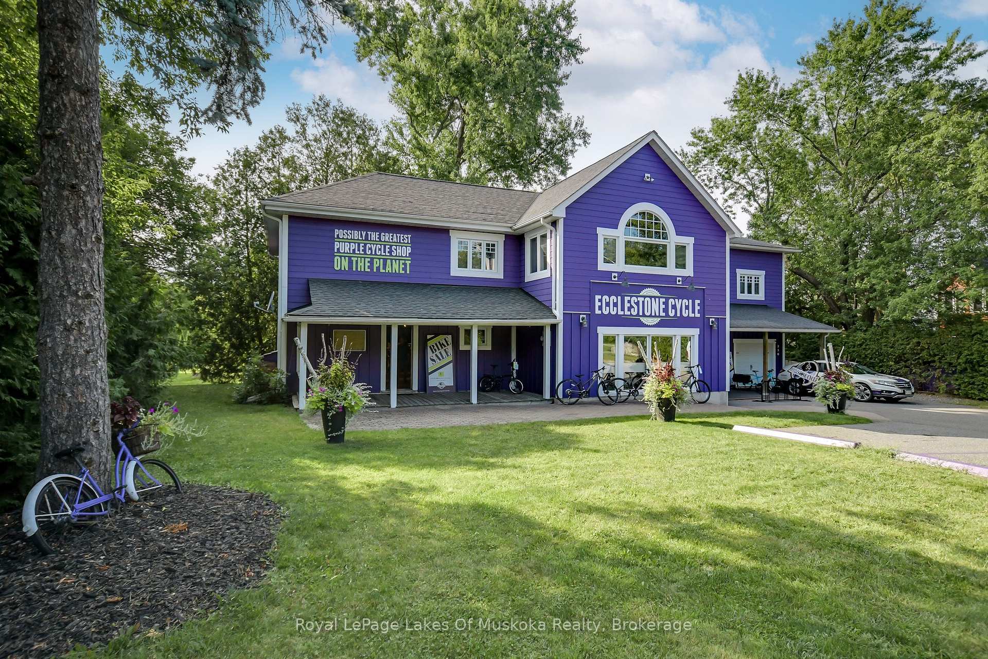 230 Ecclestone Drive Bracebridge Ontario Canada Sale residential Radka Hnilicova Anchor Realty, Brokerage*