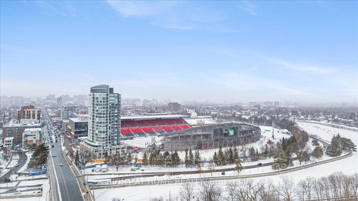705 - 1035 Bank Street Ottawa Ontario Canada Rented residential Royal LePage Performance Realty, Brokerage *