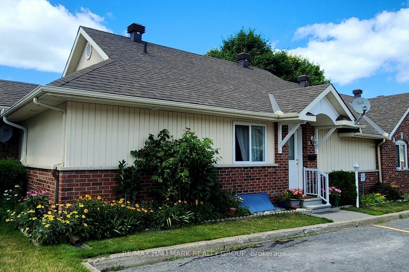 3 Daphne Crescent Ottawa Ontario Canada Sale residential Mo Sleiman Coldwell Banker Sarazen Realty, Brokerage*