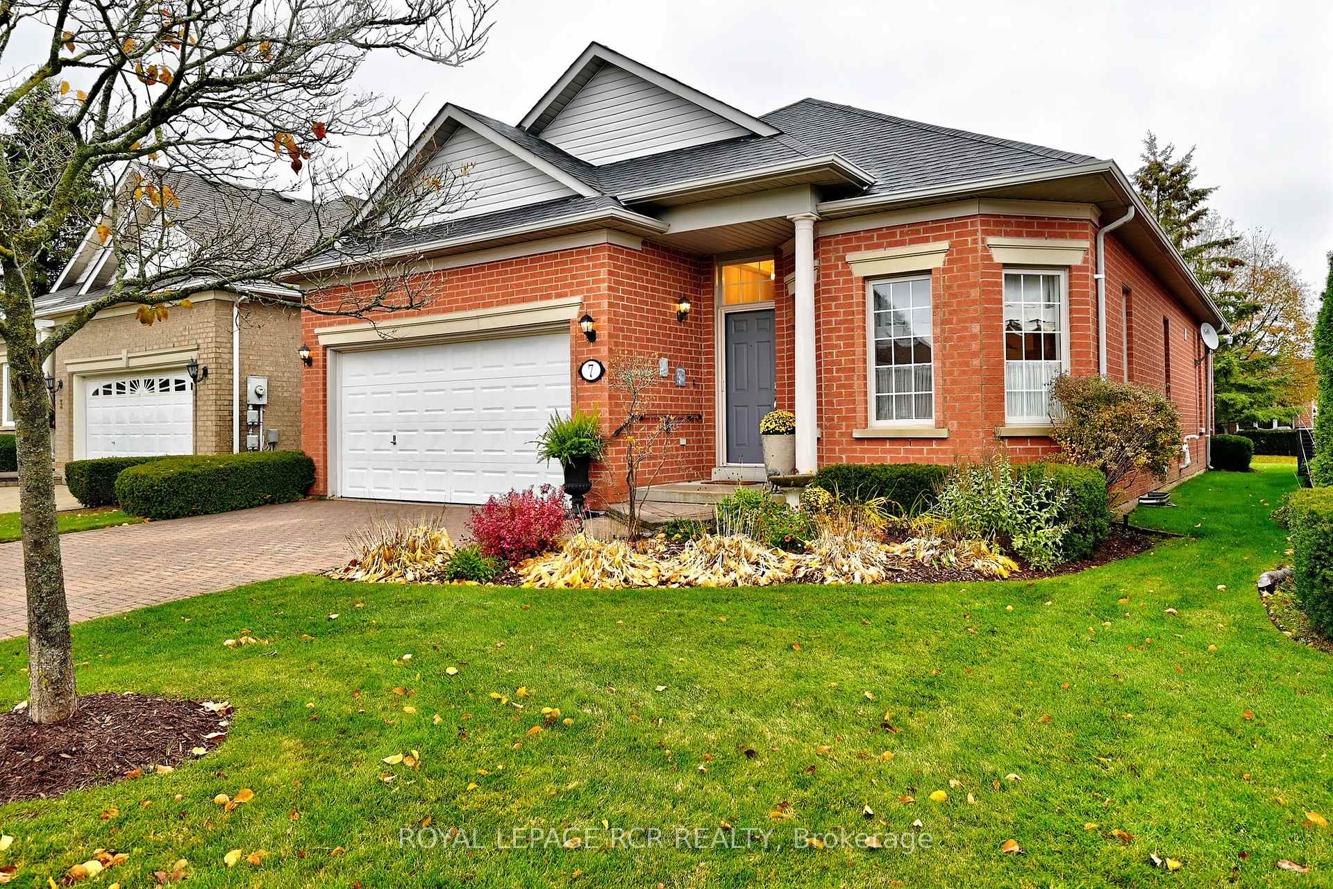 7 Arnie's Chance Whitchurch-Stouffville Ontario Canada Sale residential Phil Queen Royal LePage RCR Realty, Brokerage *